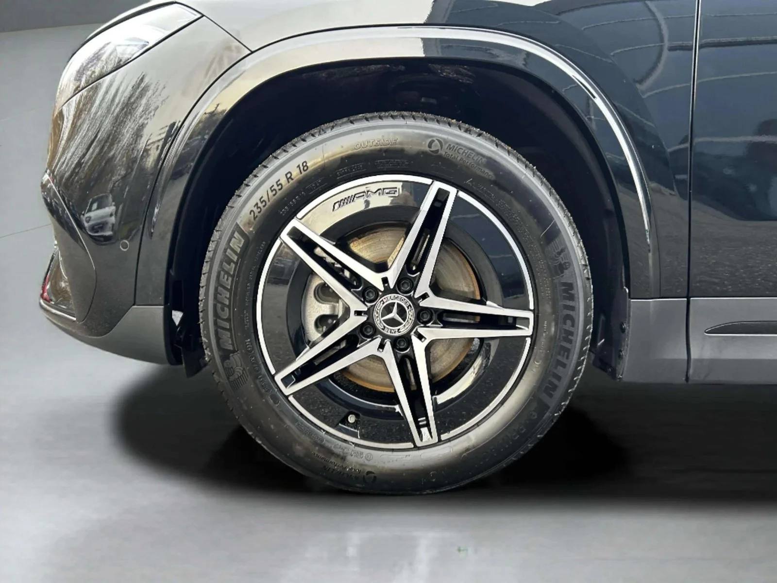 Mercedes-Benz-EQA-image-8