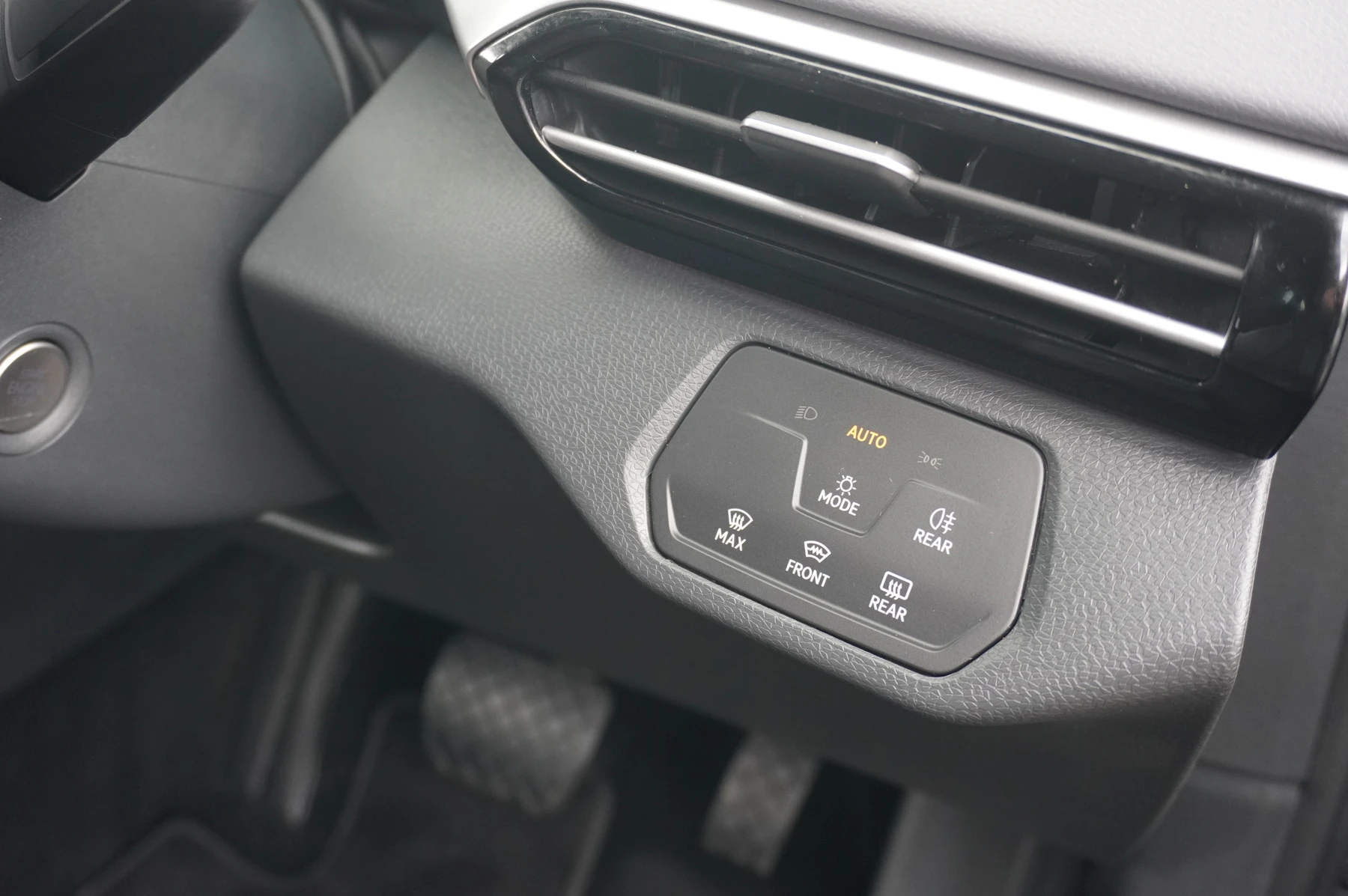 Volkswagen-ID.4-image-30