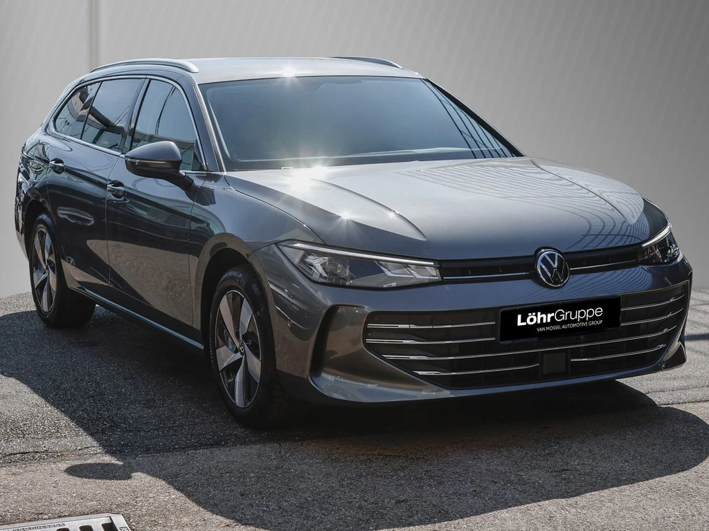 Volkswagen-Passat-image-2