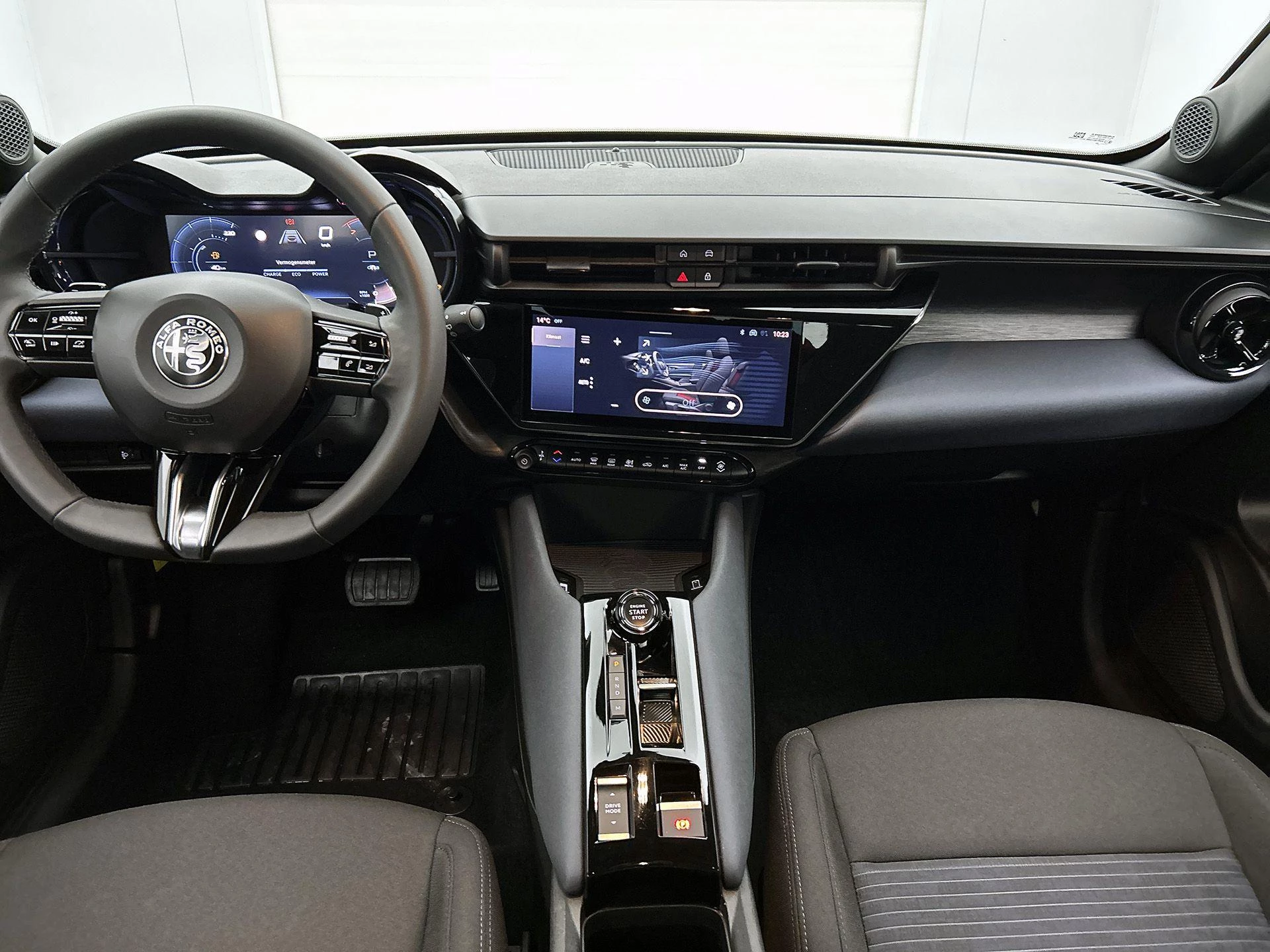 Alfa Romeo Junior 1.2 Turbo Hybrid Ibrida