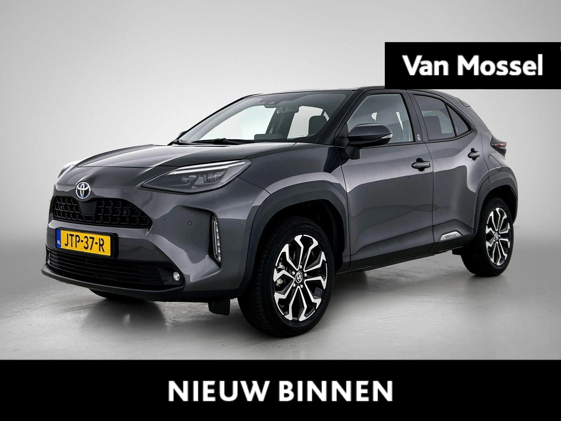 Toyota-Yaris Cross-image-0