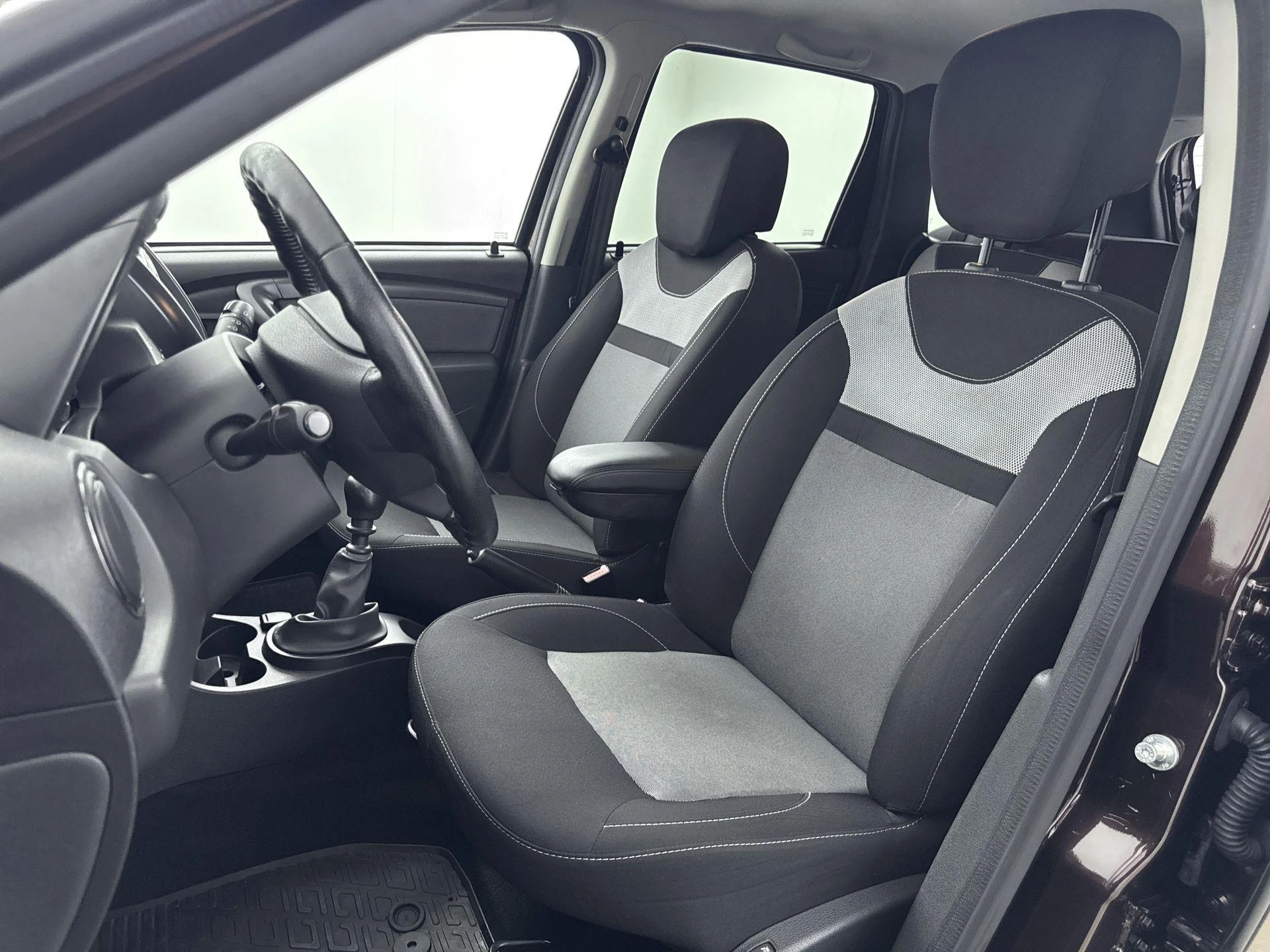 Dacia-Duster-image-8