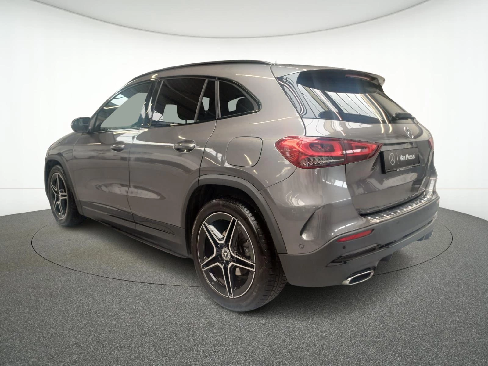 Mercedes-Benz GLA 200 d + AMG LINE + TREKHAAK + CAMERA +