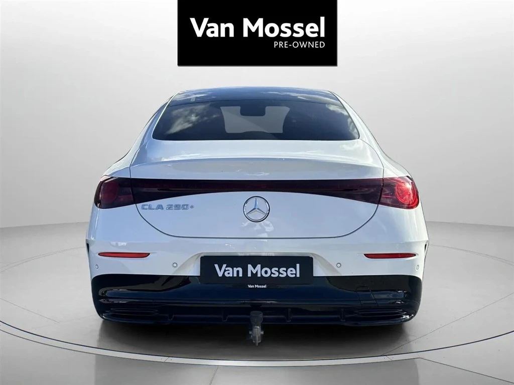 Mercedes-Benz-CLA-image-5