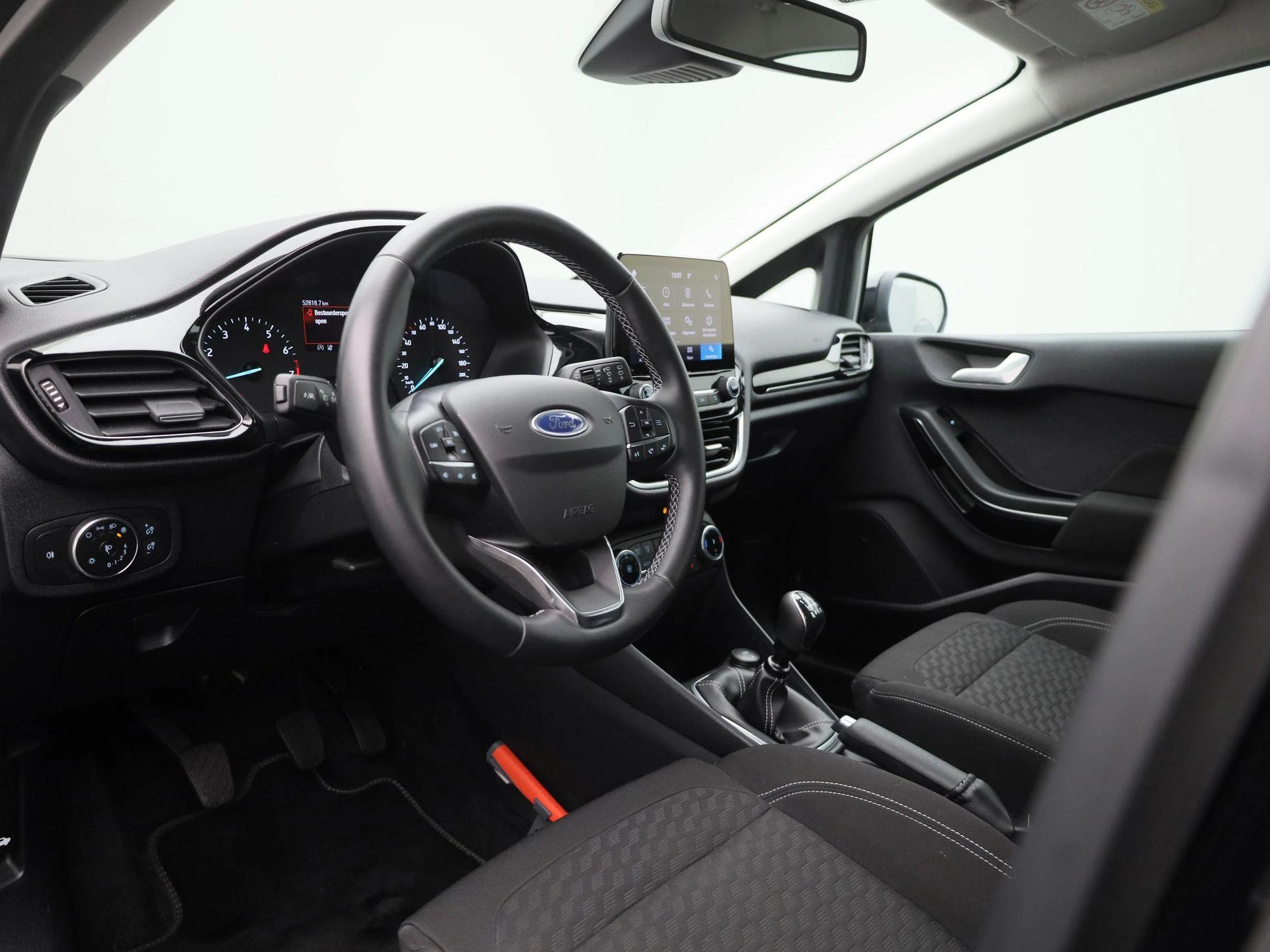 Ford Fiesta - 28