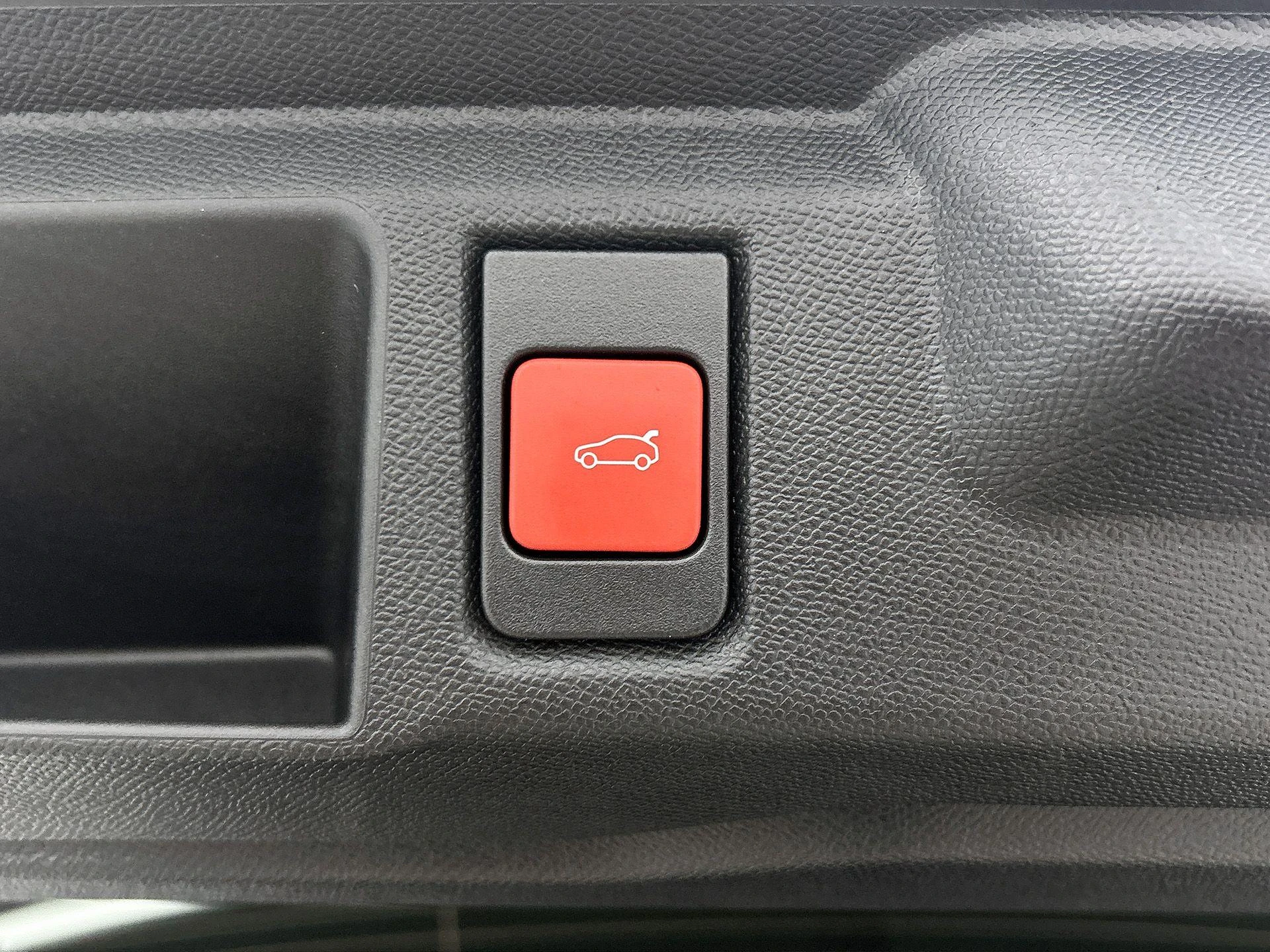 Opel-Grandland-image-29
