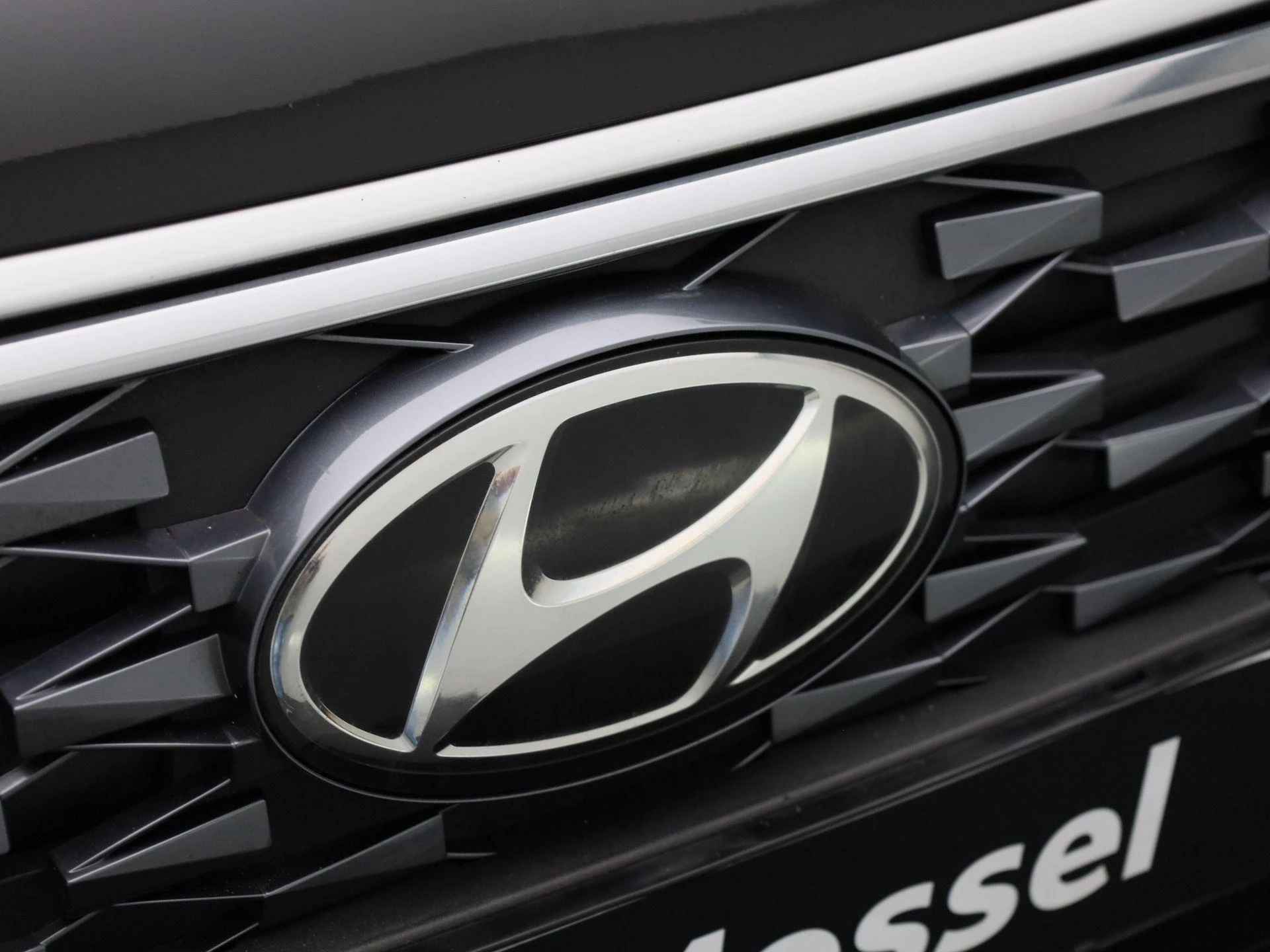 Hyundai-IONIQ-image-38