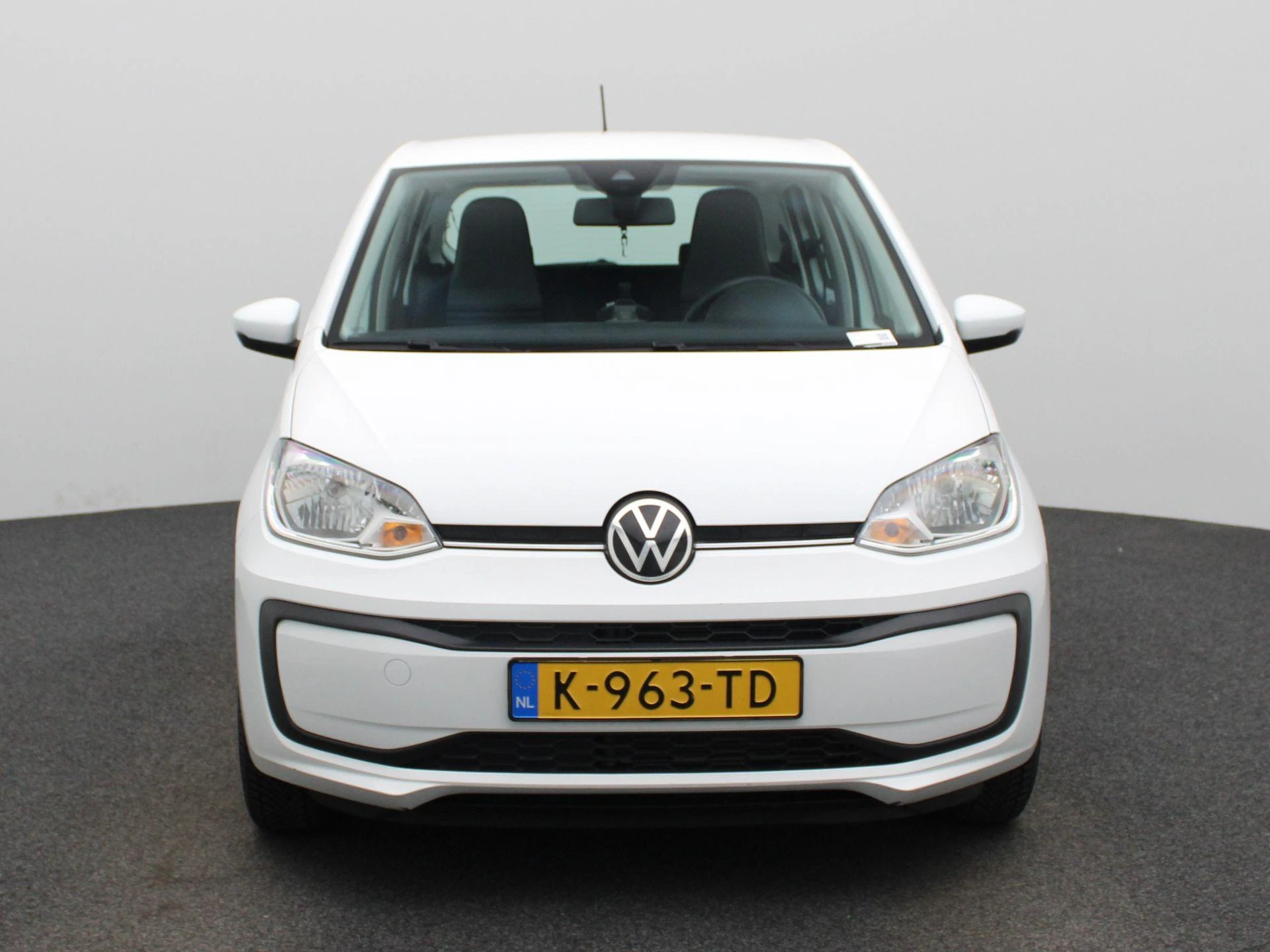 Volkswagen-up!-image-2
