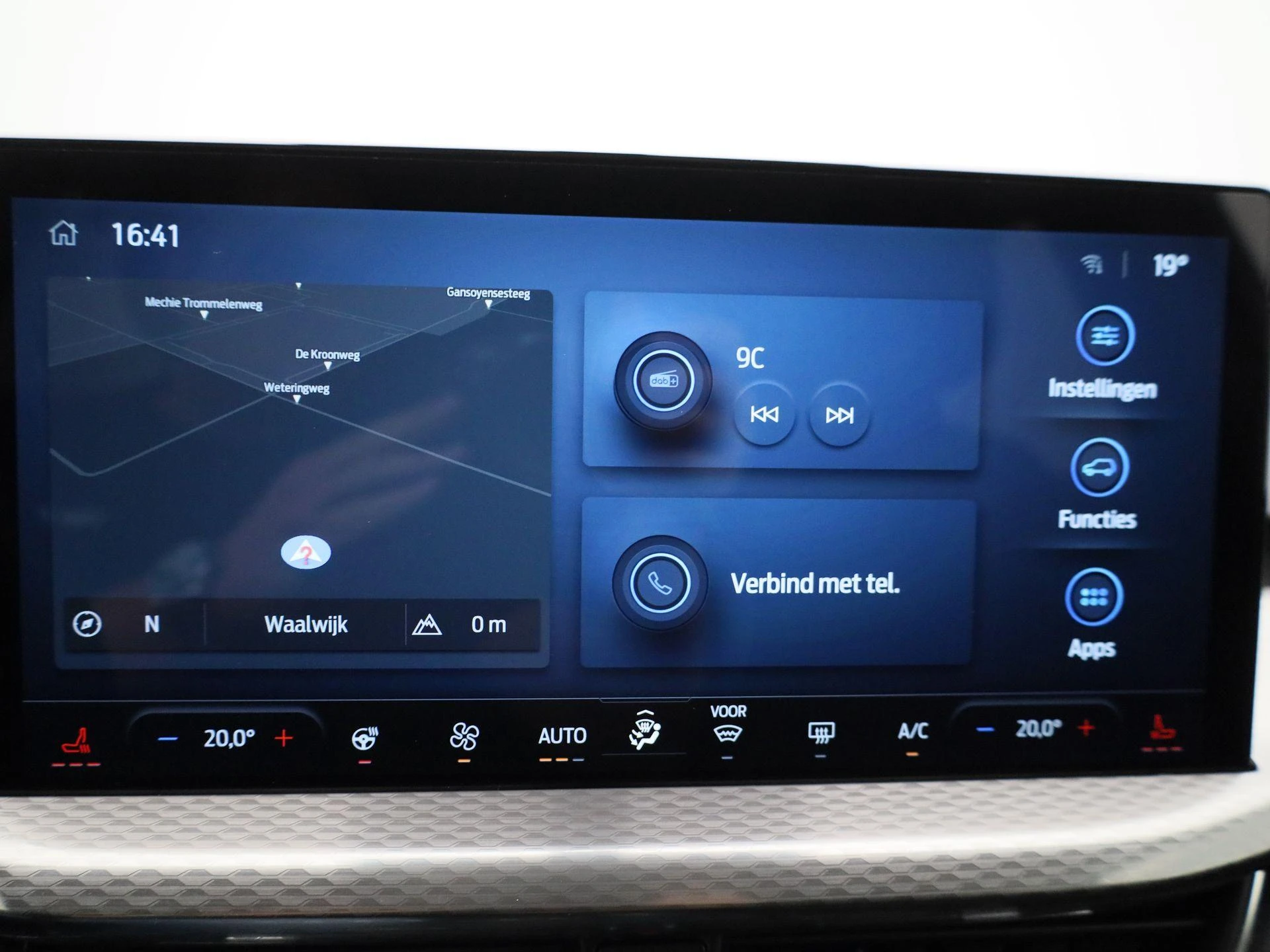Ford-Kuga-image-19