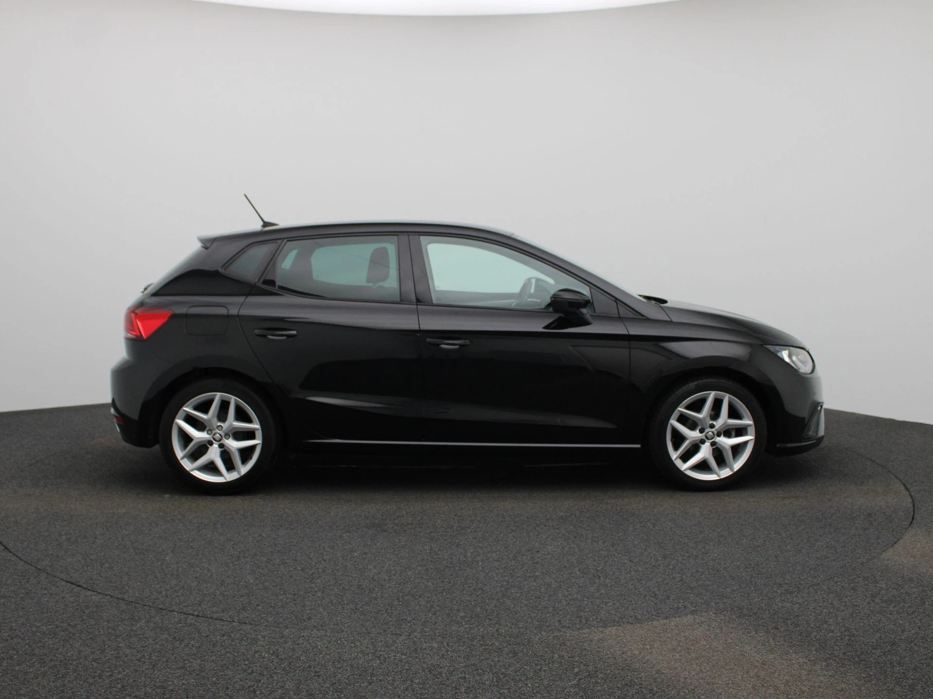 SEAT-Ibiza-image-5