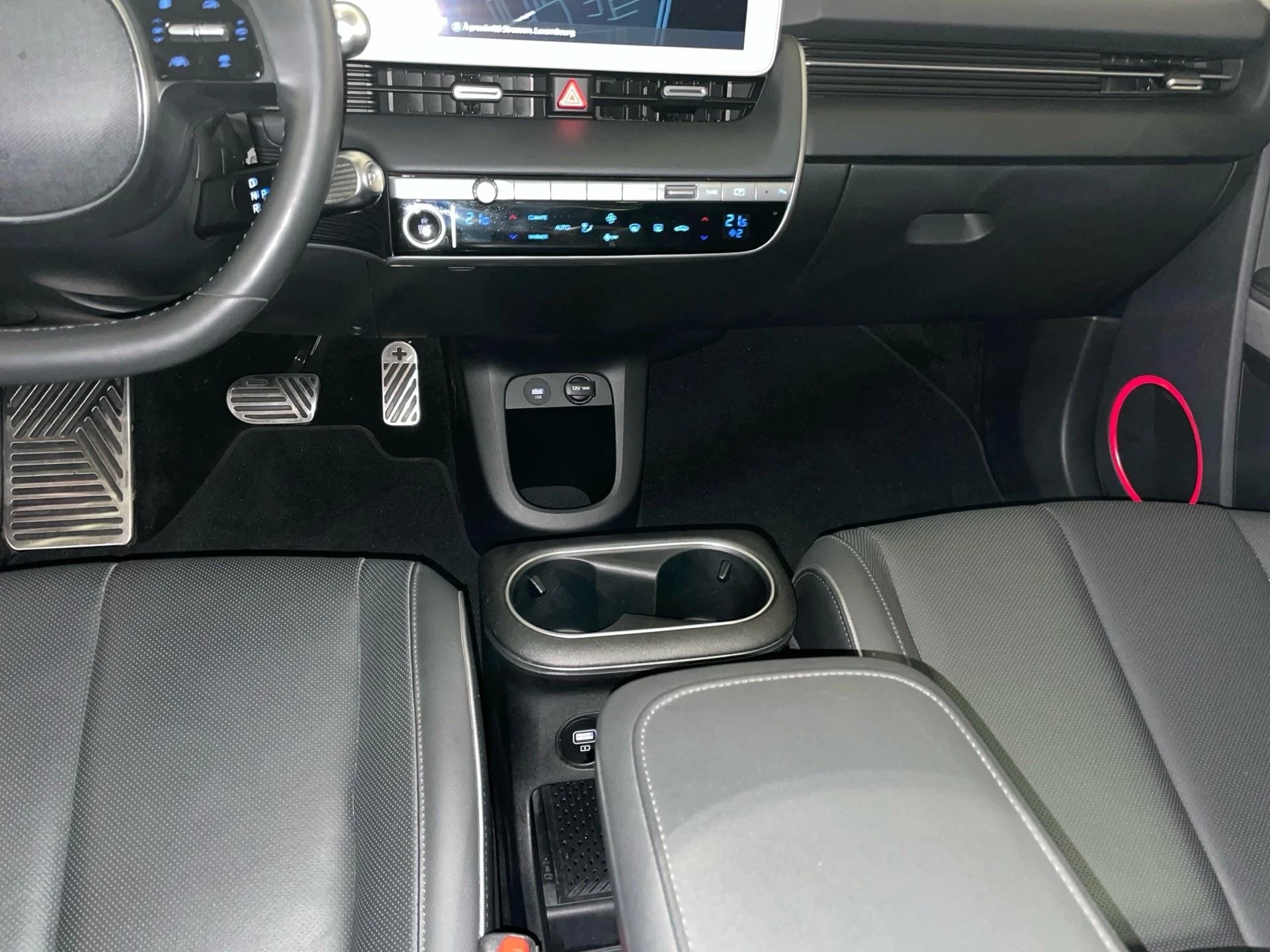 Hyundai IONIQ 73kWh Balance Vision