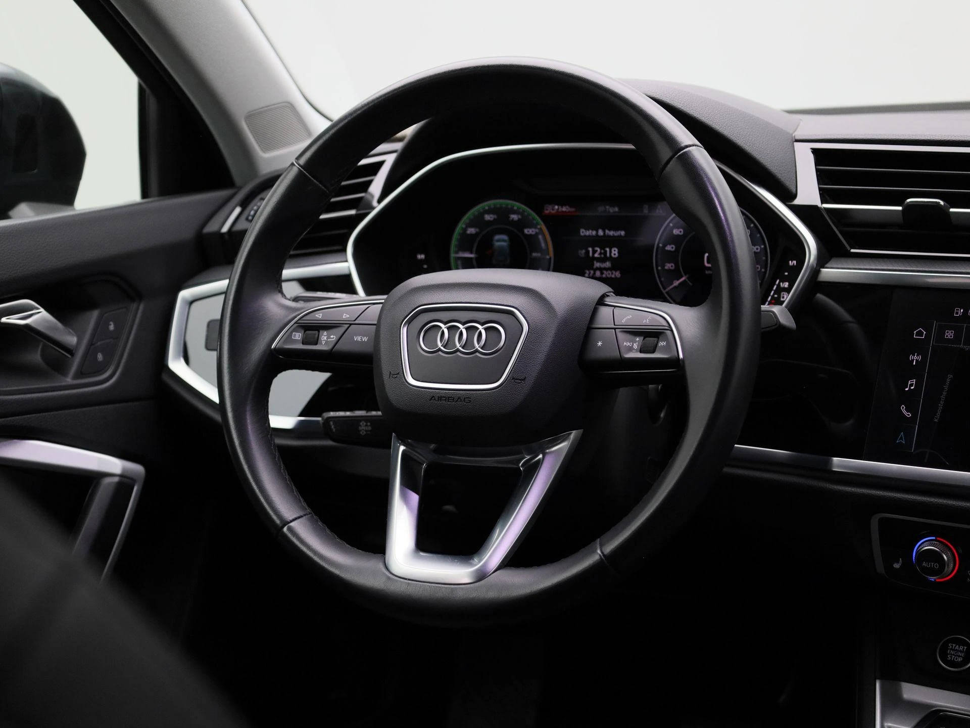 Audi-Q3-image-10