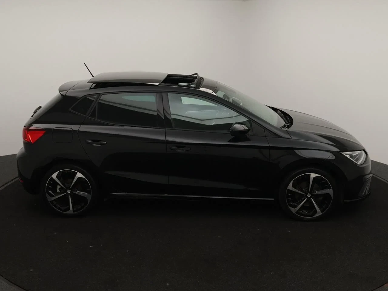 SEAT Ibiza 5P/D Ibiza 1.0 TSI FR Edition 116PK *AUTOMAAT*PANODAK*CAMERA*CRUISE*VIRTUAL COCKPIT*NAVI*APP-CONNECT*PDC*...*