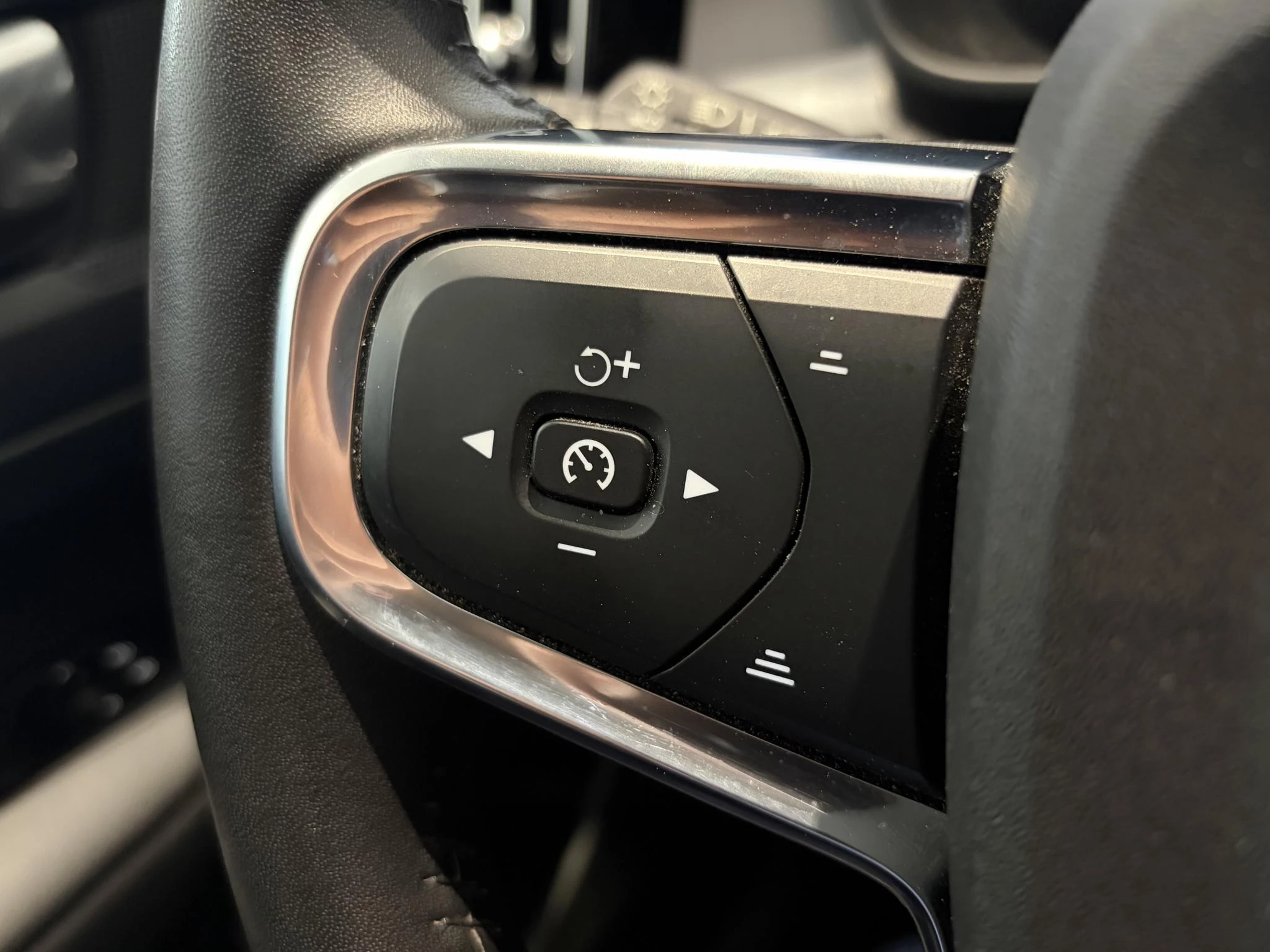 Volvo-XC40-image-15