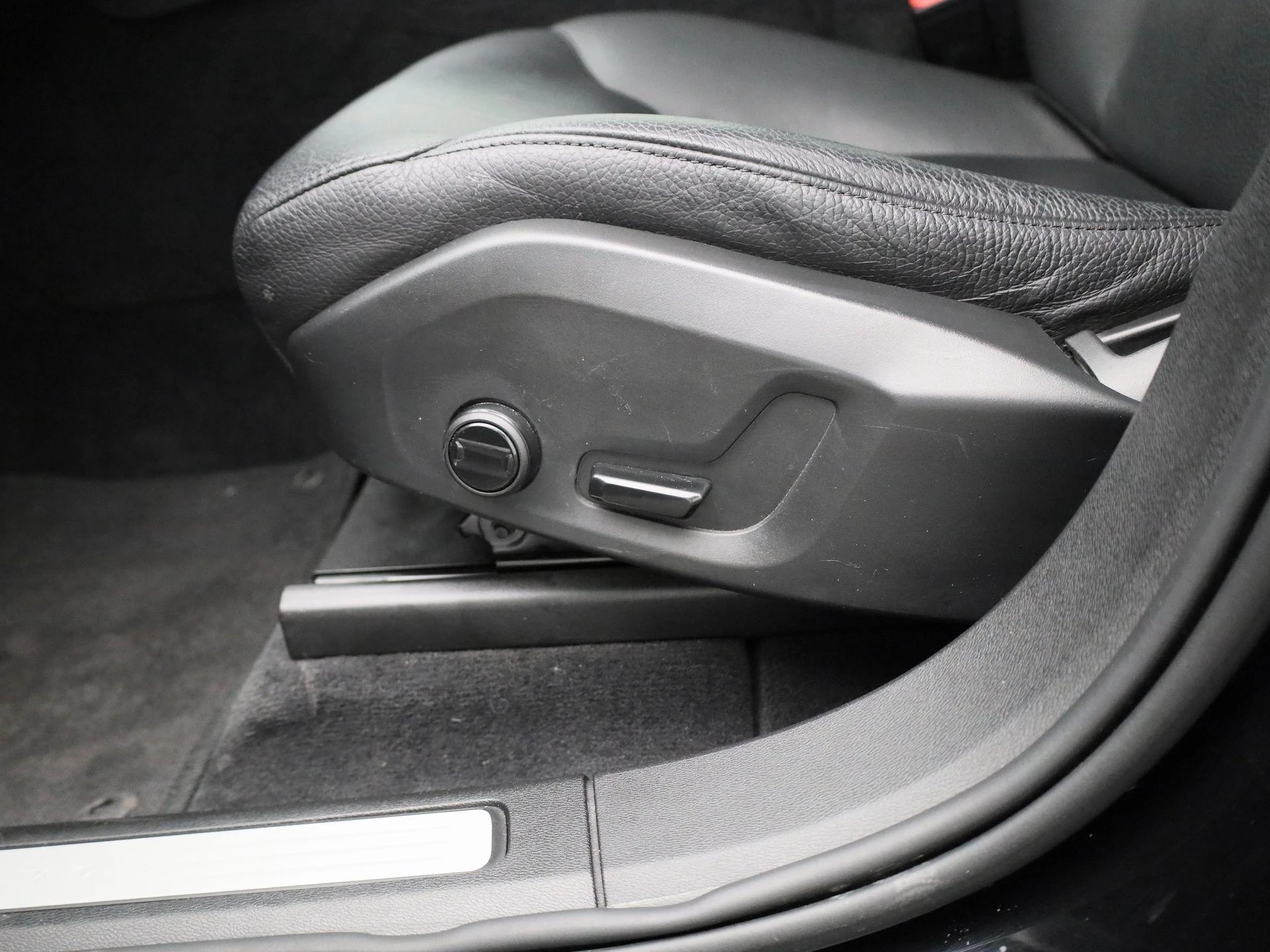 Volvo-XC60-image-27