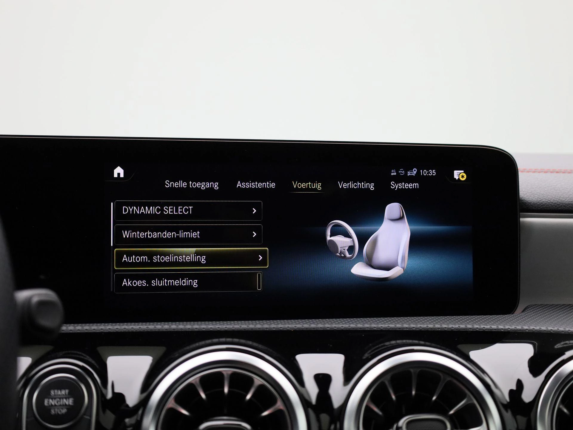 Mercedes-Benz-CLA-image-29
