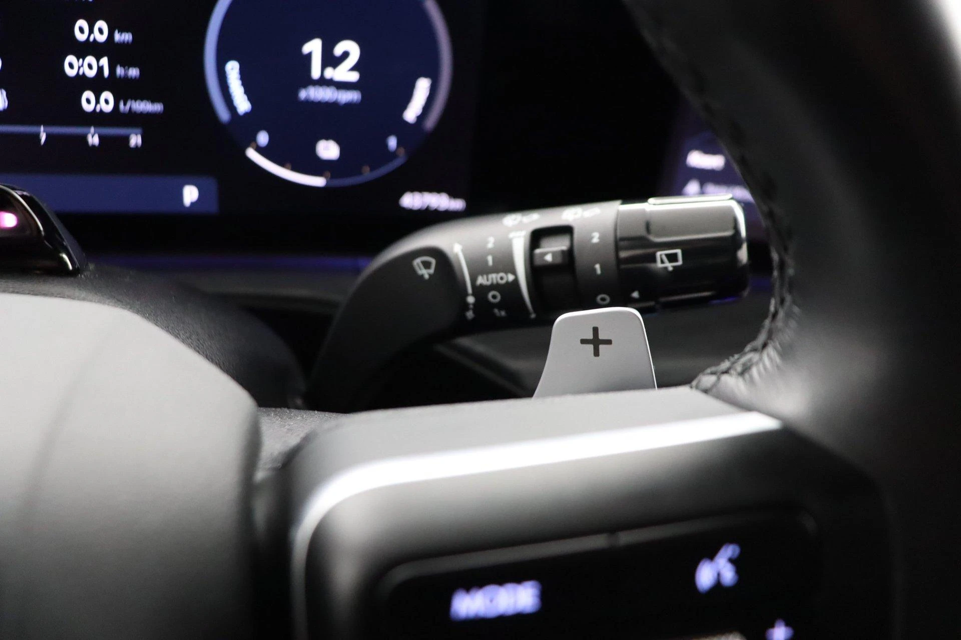 Hyundai-Santa Fe-image-47