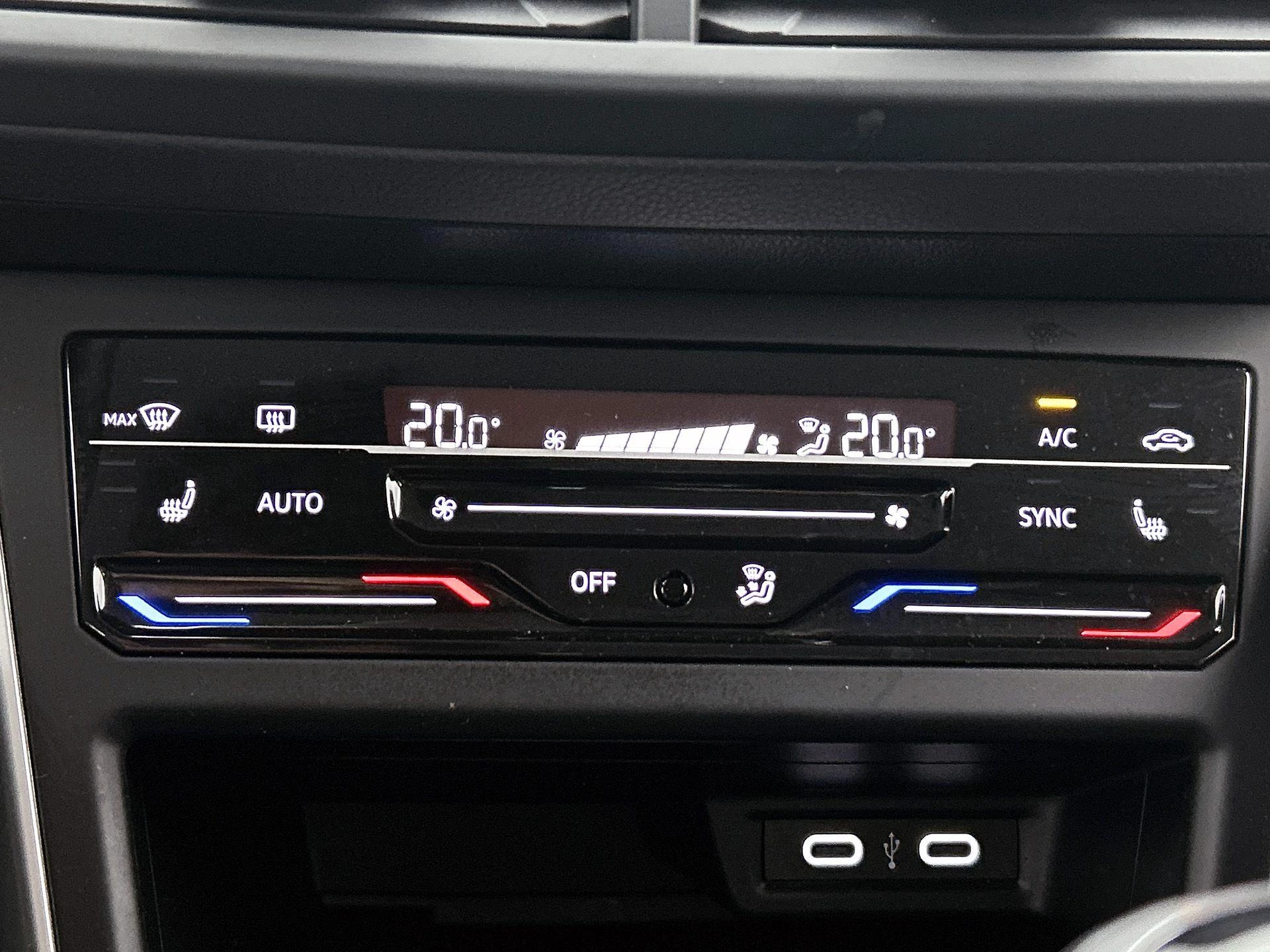 Volkswagen-Polo-image-23