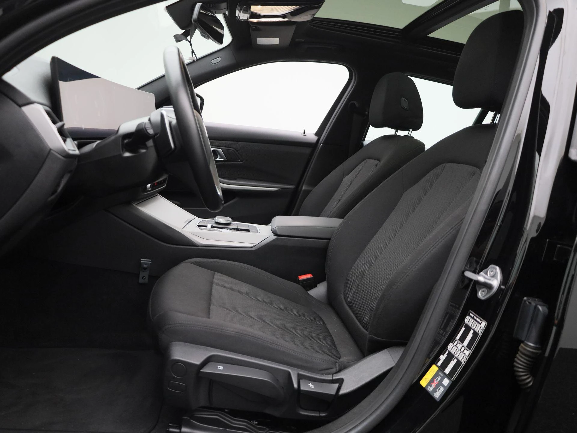 BMW-3 Serie-image-9