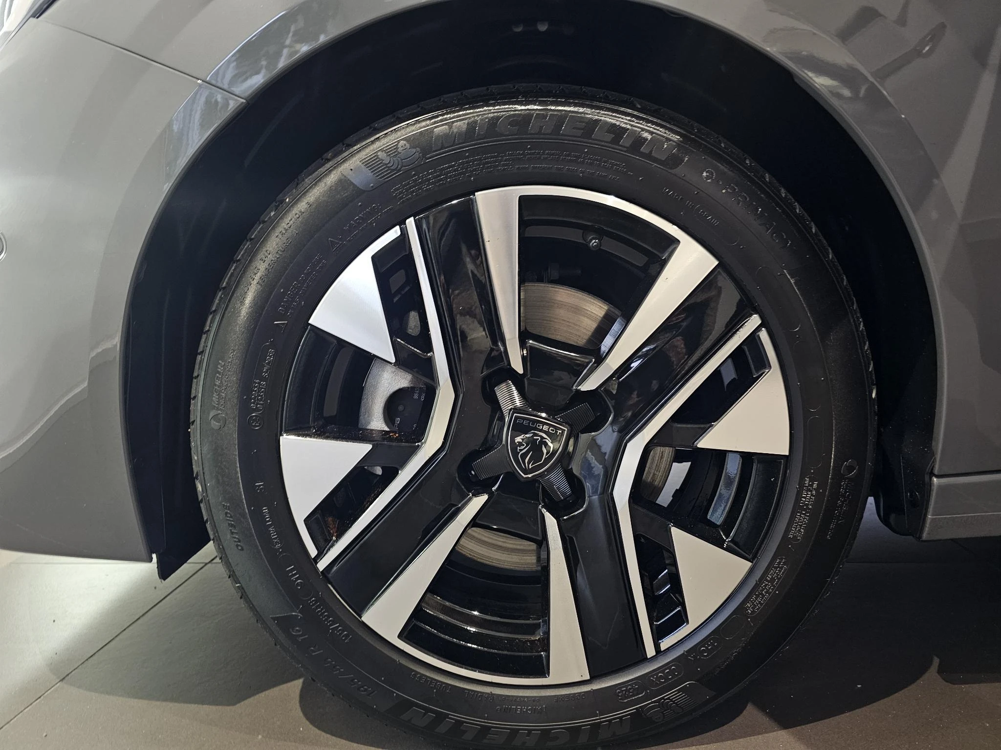 Peugeot-208-image-22