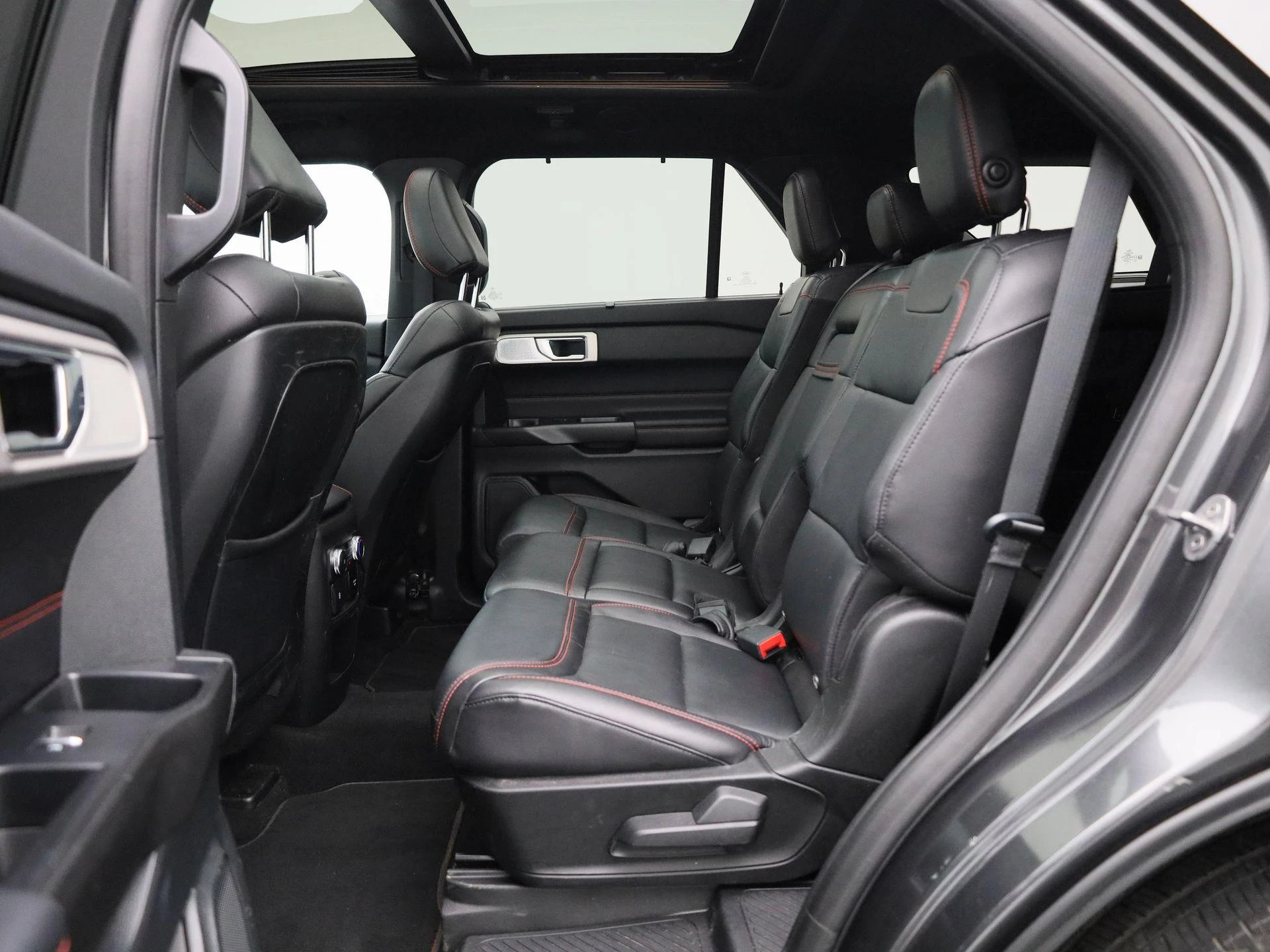 Ford-Explorer-image-10