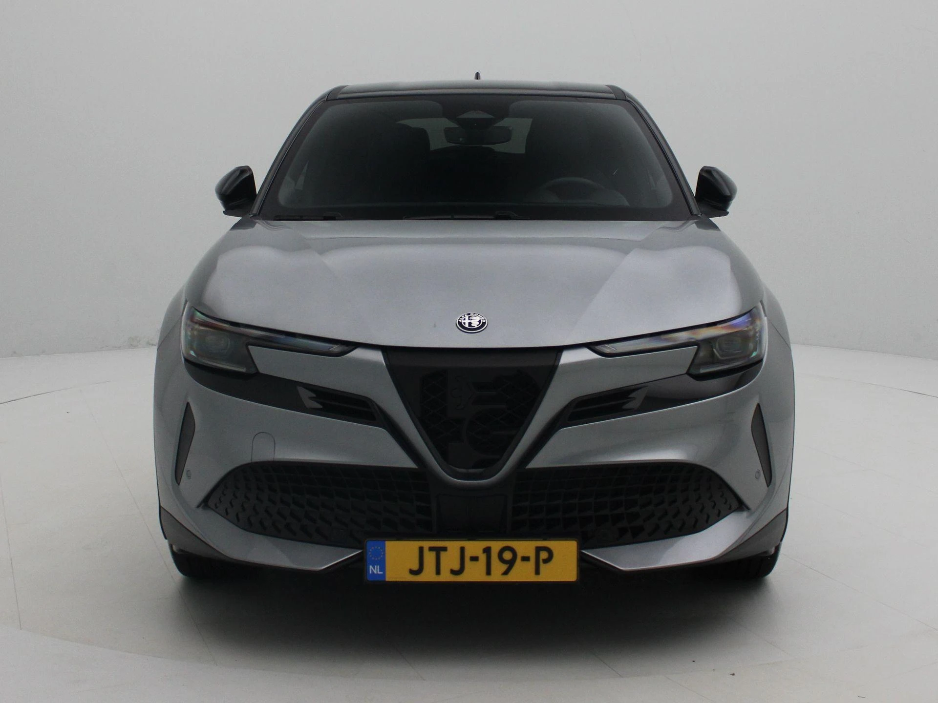 Alfa Romeo-Junior-image-2