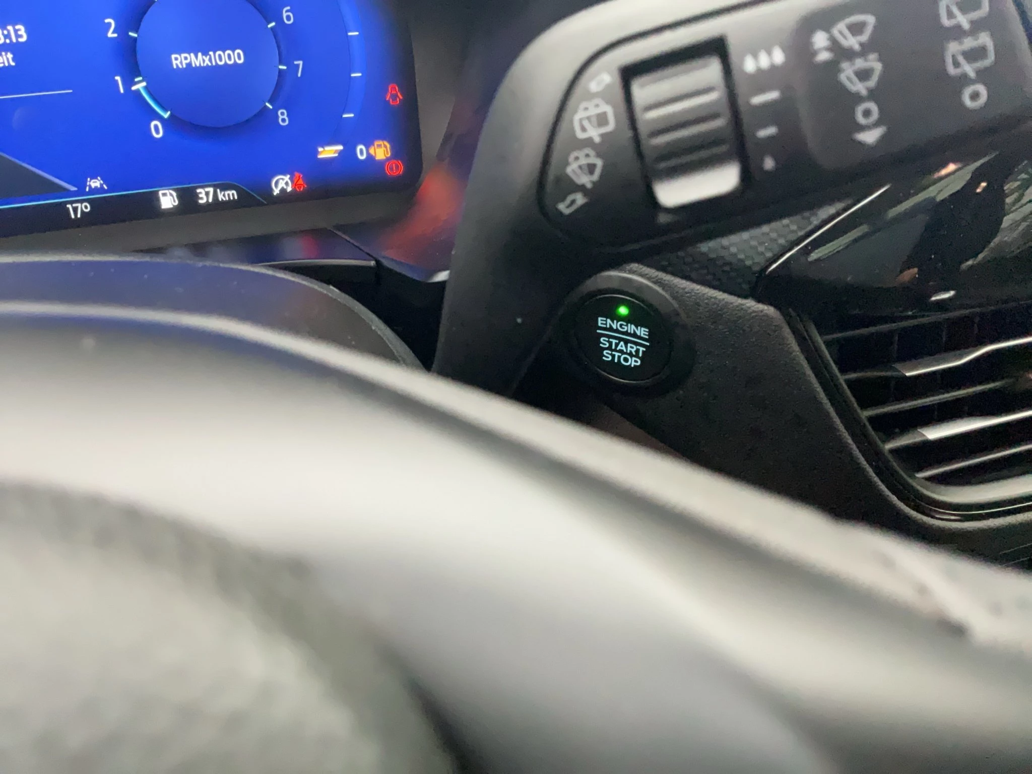 Ford Kuga ST-Line X | ACC | PANO | AHK | KAMERA