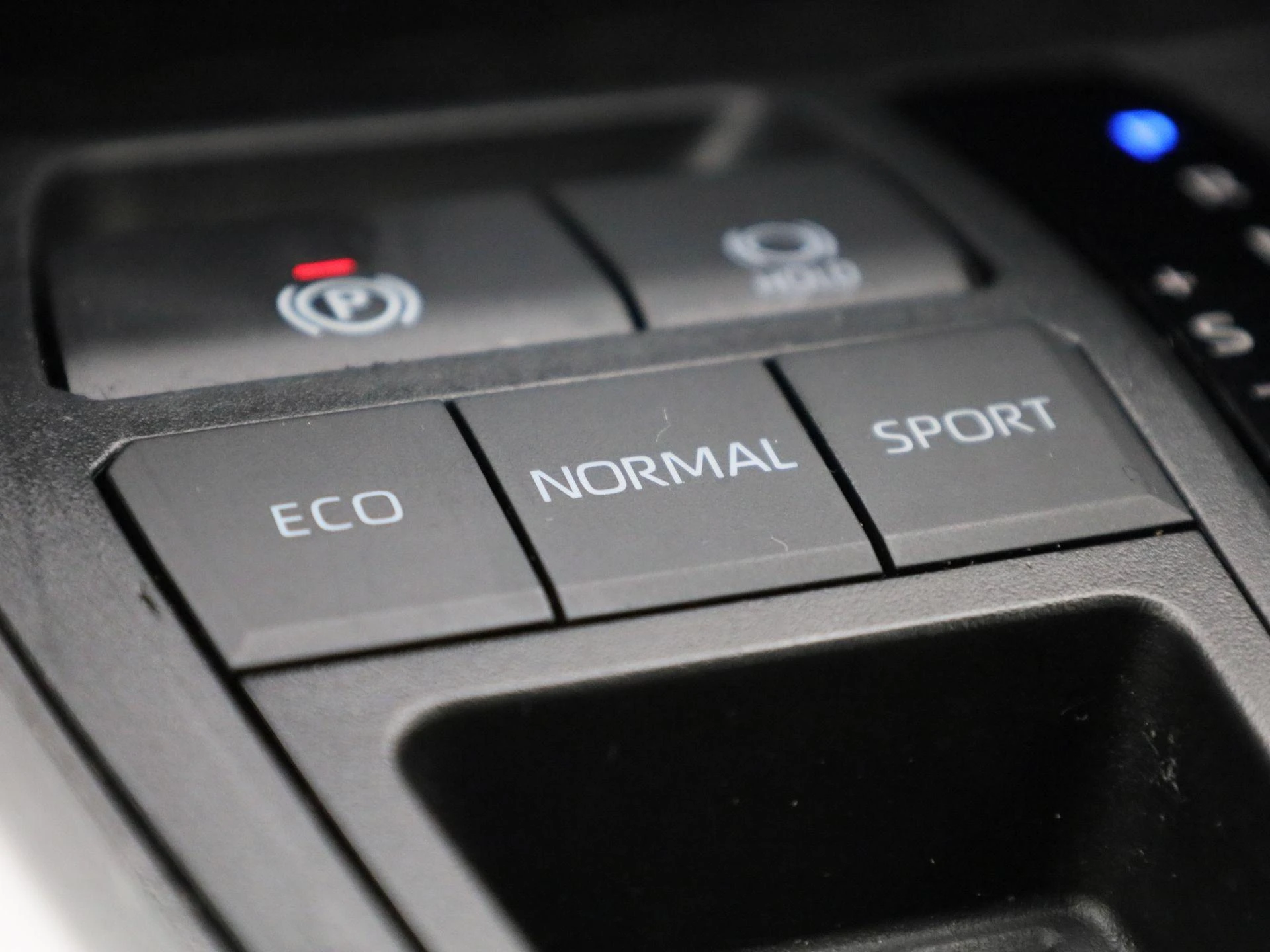 Toyota-RAV4-image-21