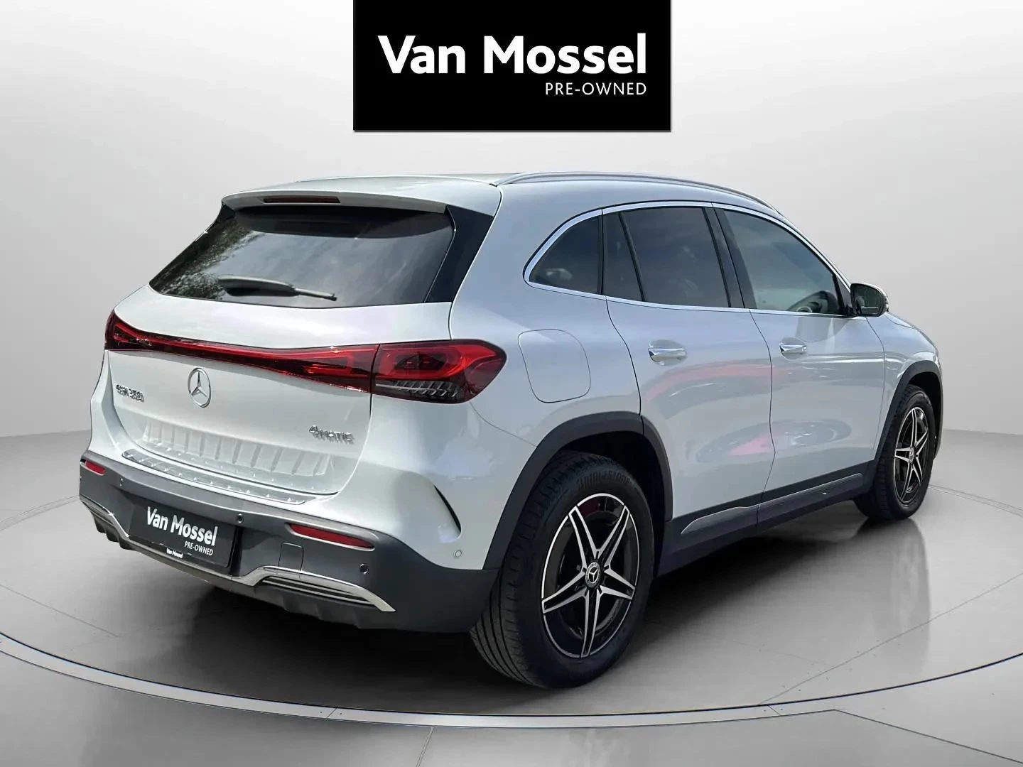 Mercedes-Benz-EQA-image-4