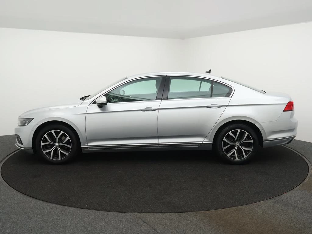 Volkswagen Passat Passat Elegance Business 1.5TSI 150PK* *LEDER*ALCANTARA*CAMERA*VIRTUAL COCKPIT*ACC*PDC*ZETELVERWARMING*...*
