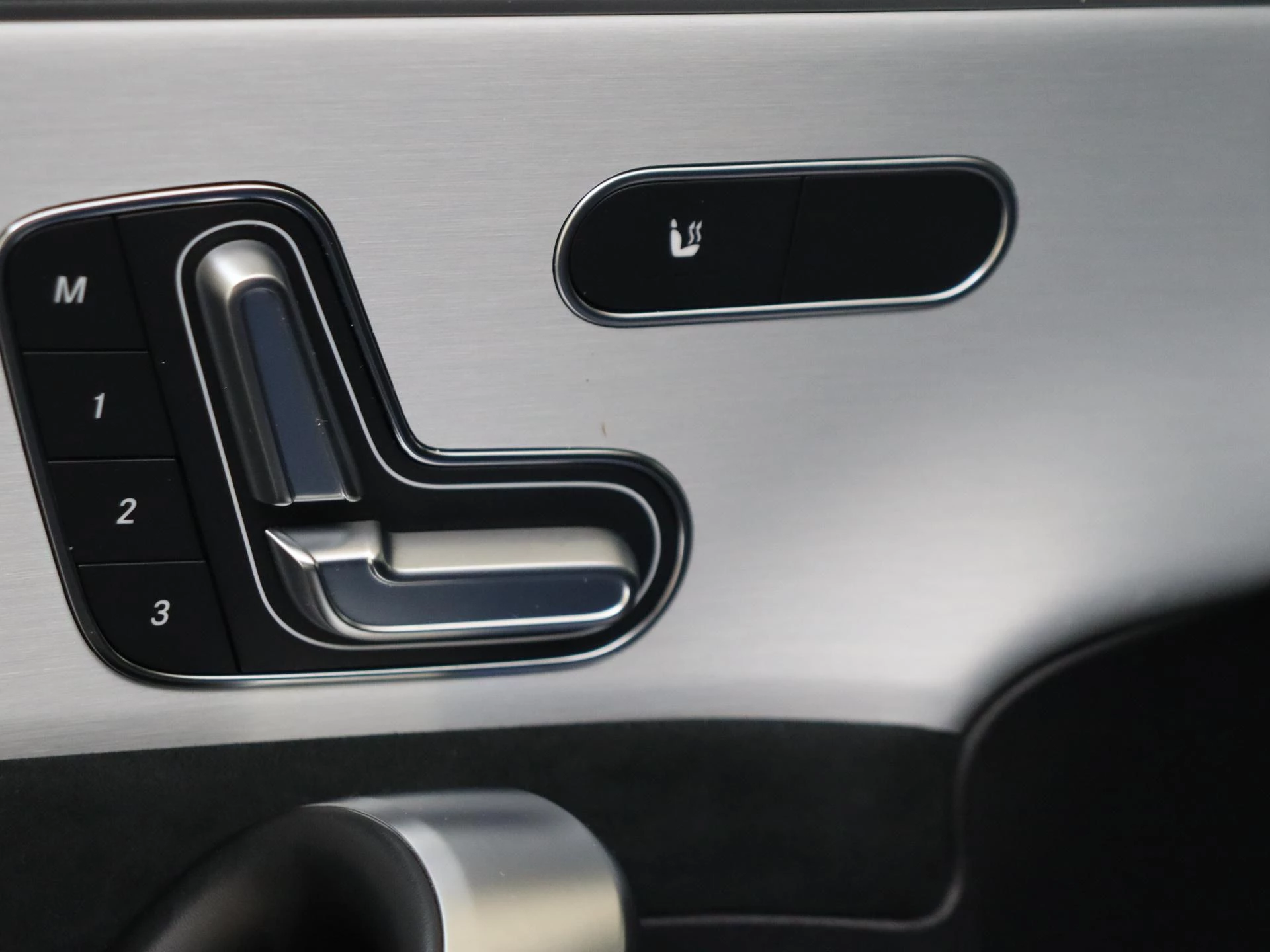 Mercedes-Benz-CLA-image-29