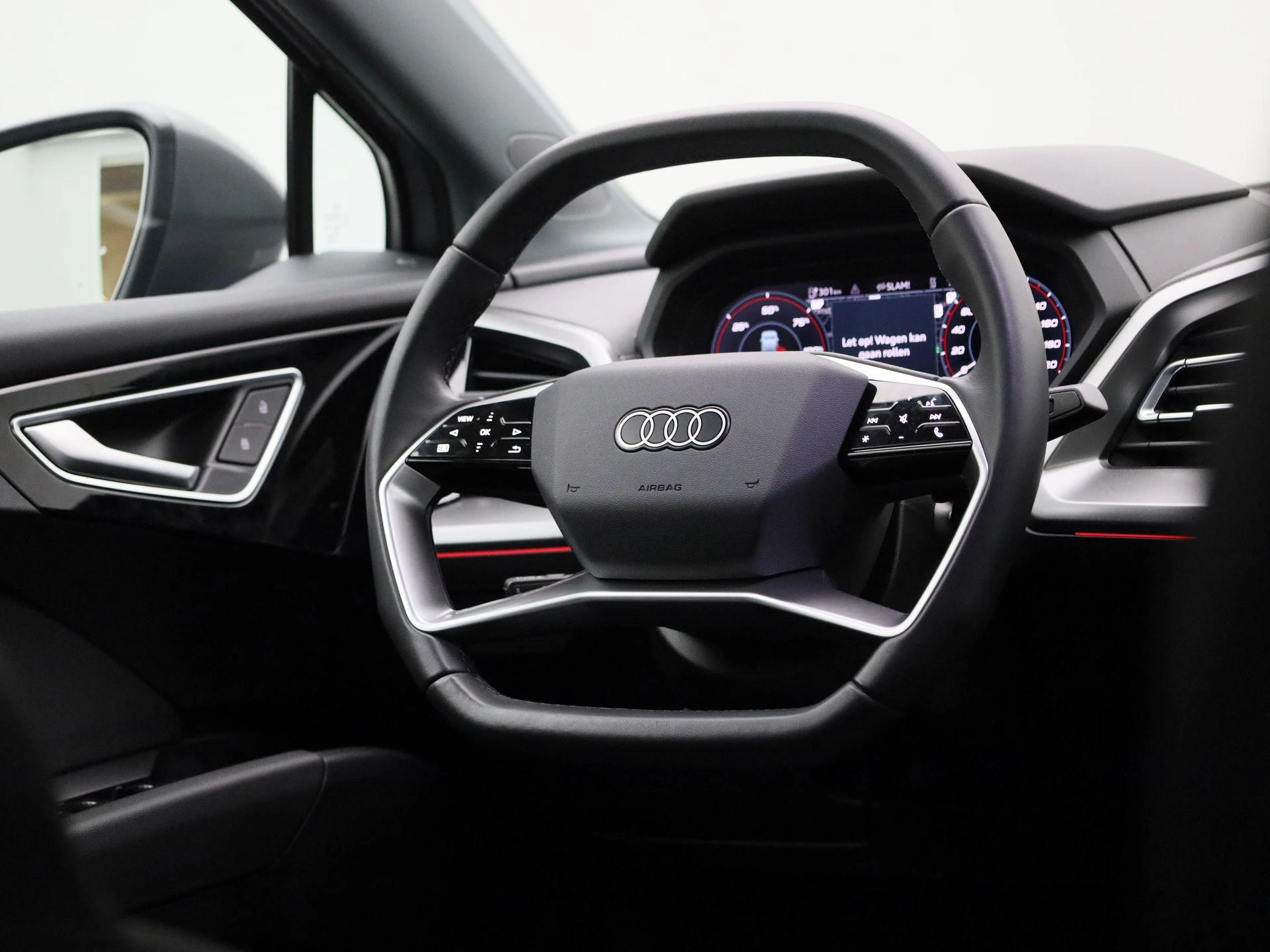 Audi-Q4 e-tron-image-14