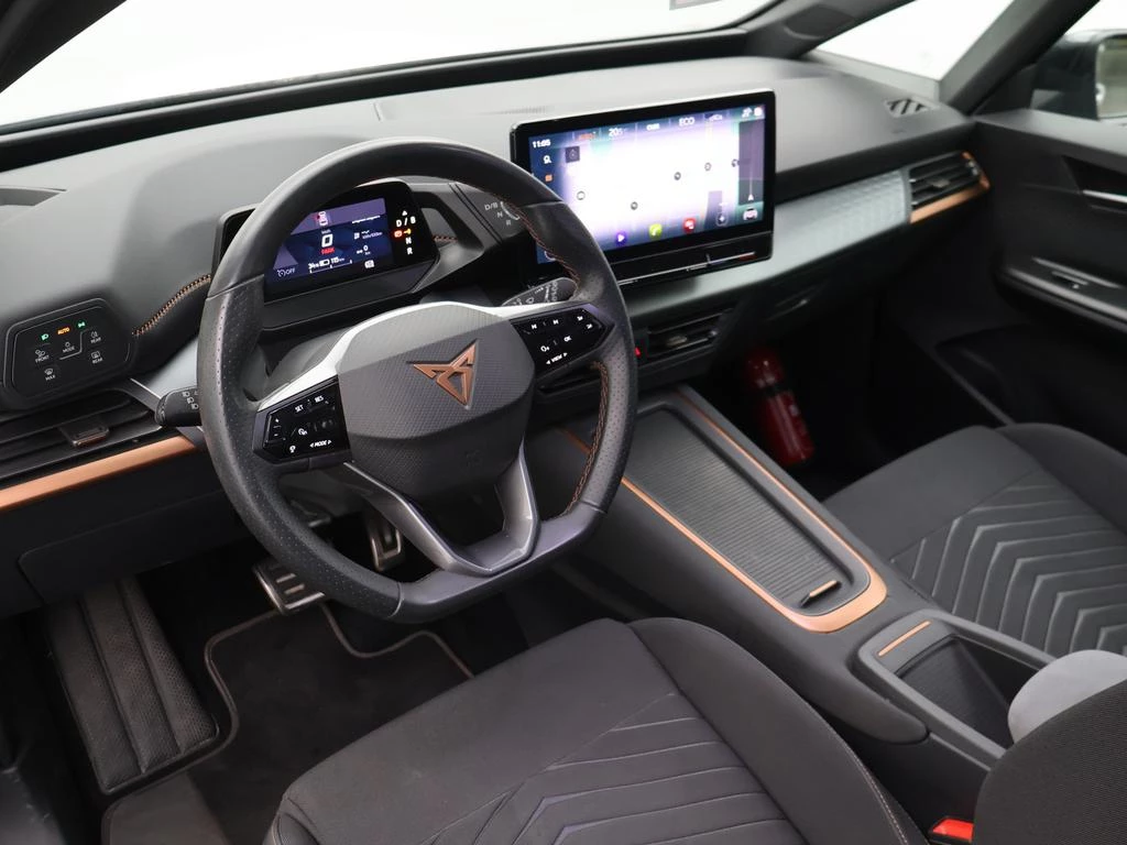 CUPRA Born Born Business Edition 204PK *AUTOMAAT*SPORTZETELS*CAMERA*PDC*ACC*NAVI*APP-CONNECT*...*