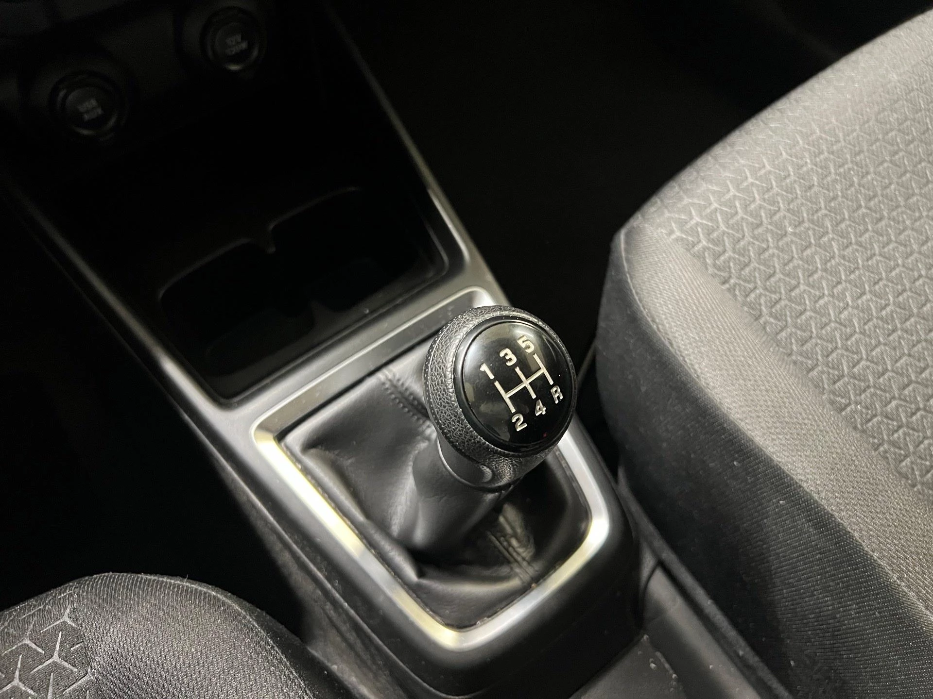 Suzuki Swift 1.0 Grand Luxe +