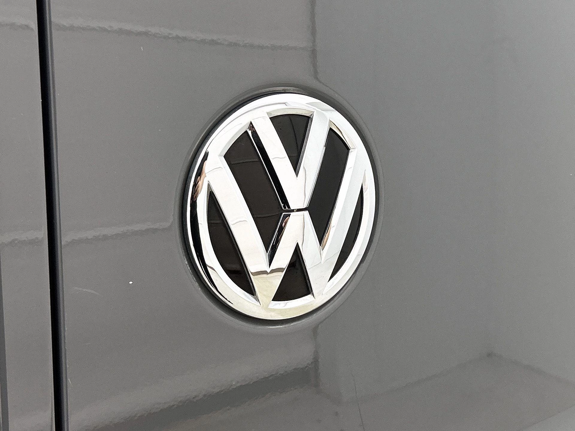 Volkswagen-Transporter-image-26