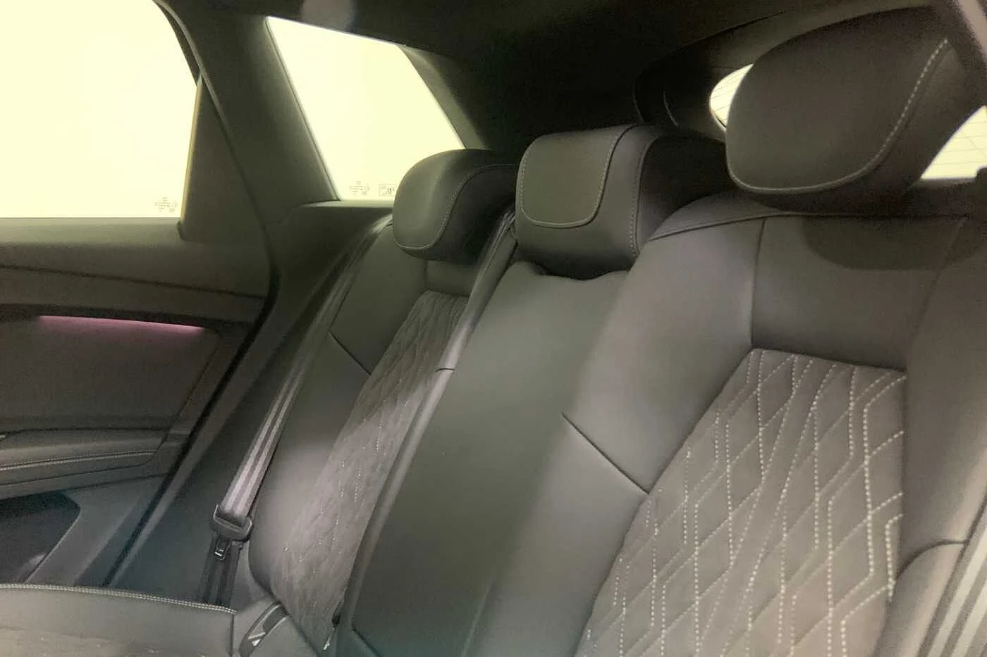 Audi-Q4 e-tron-image-9