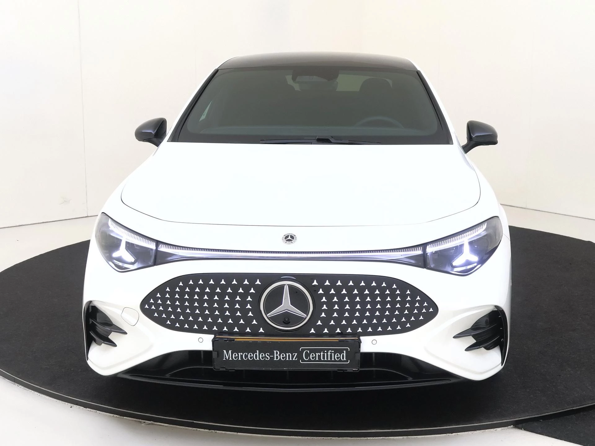 Mercedes-Benz-CLA-image-5
