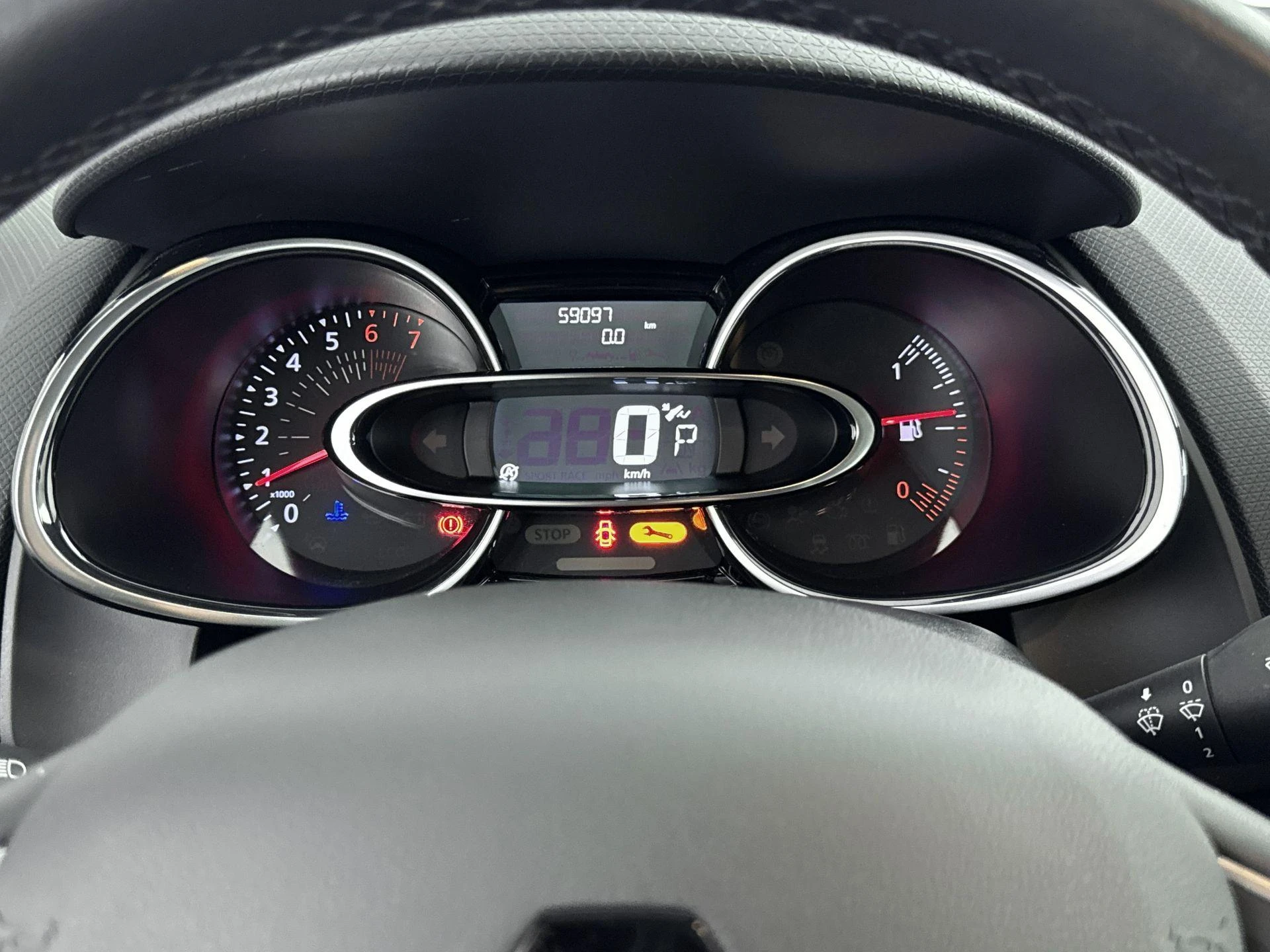 Renault-Clio-image-11