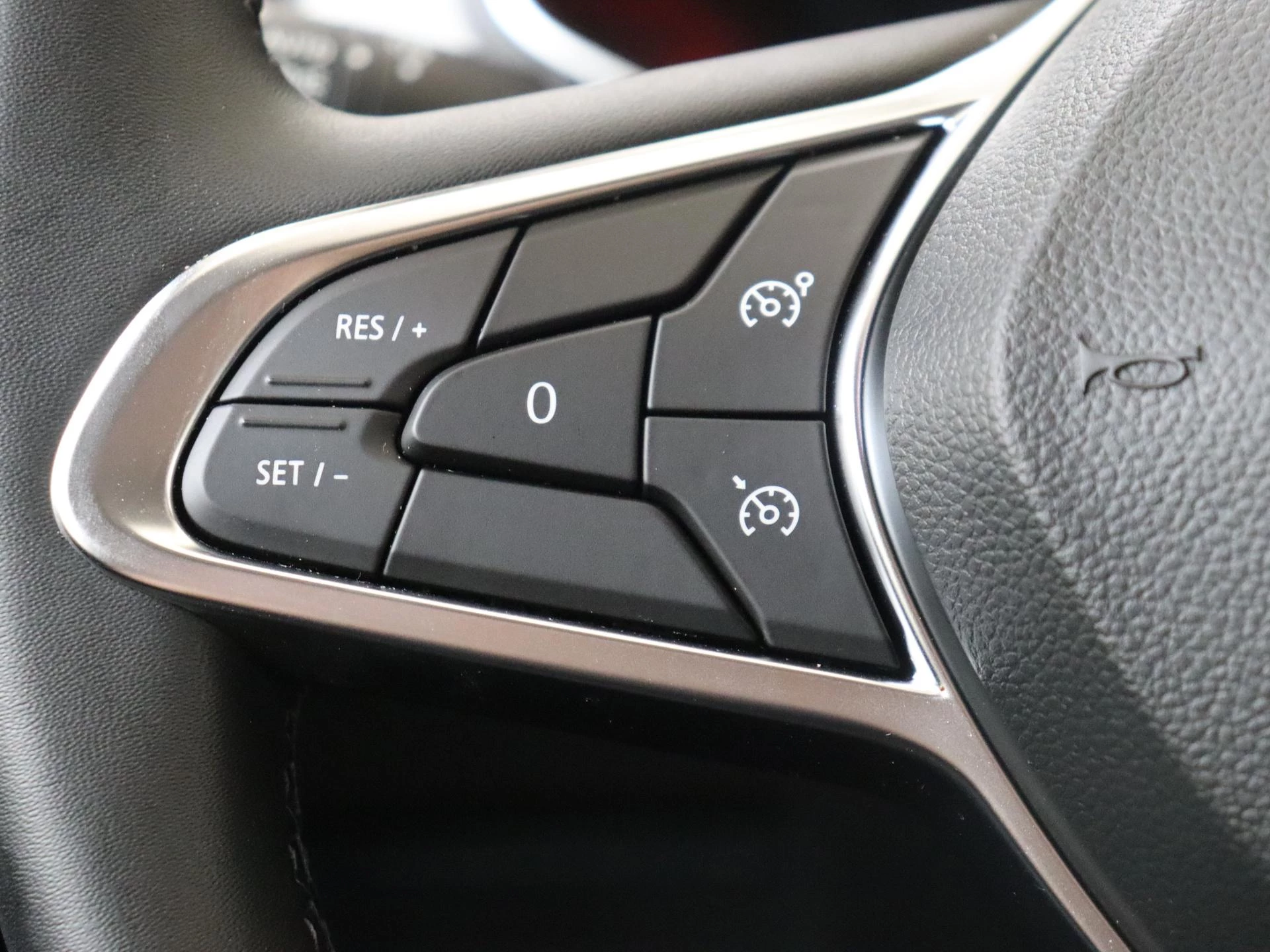 Renault-Captur-image-16