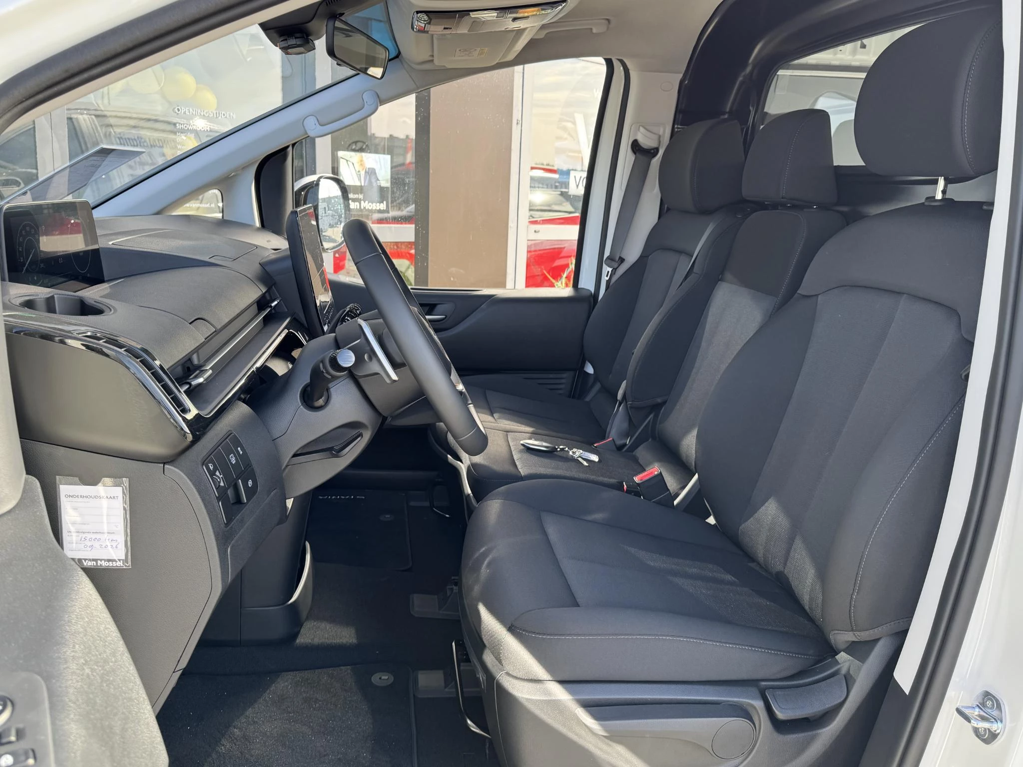 Hyundai-Staria-image-11