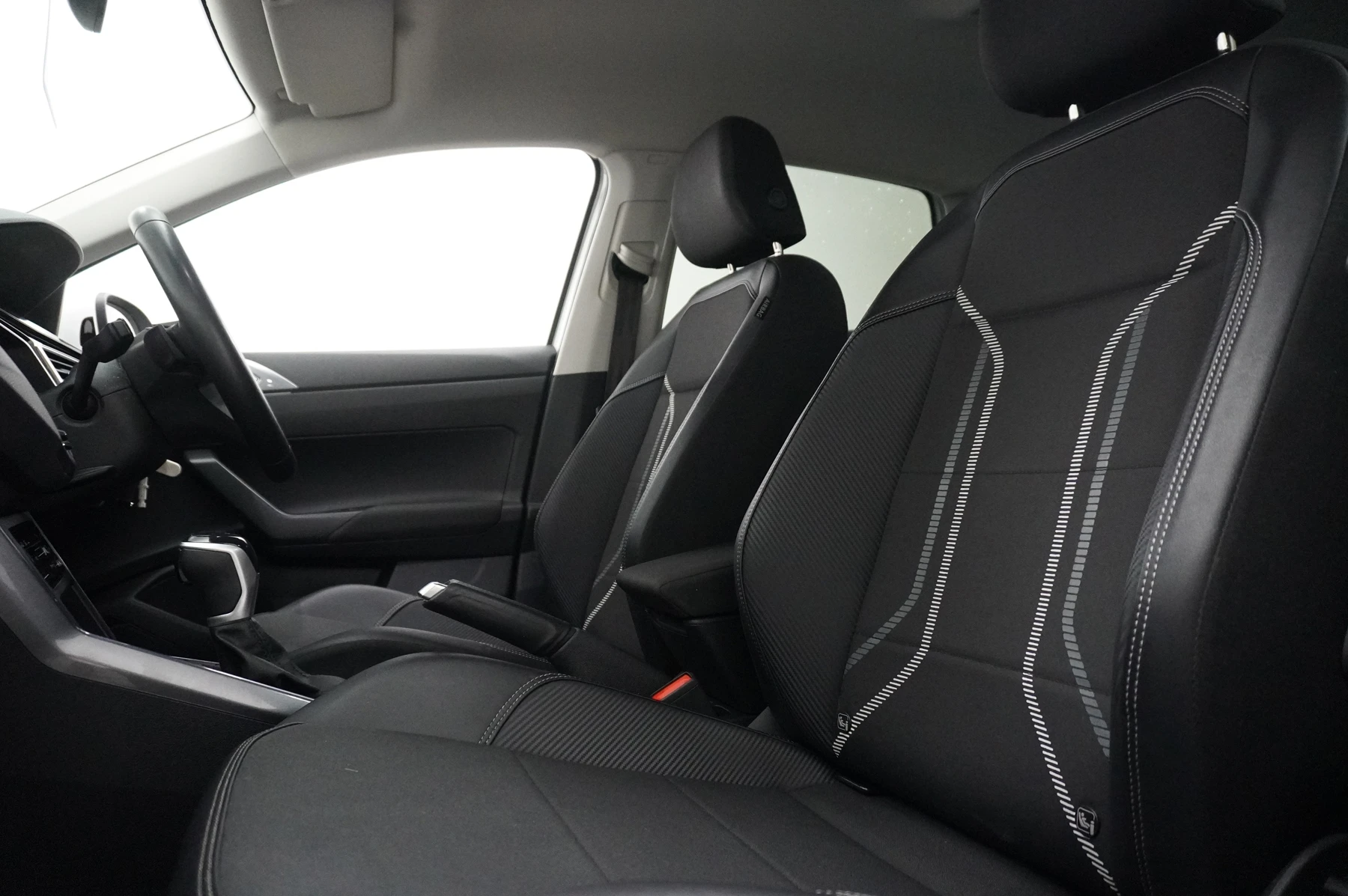 Volkswagen-Taigo-image-9