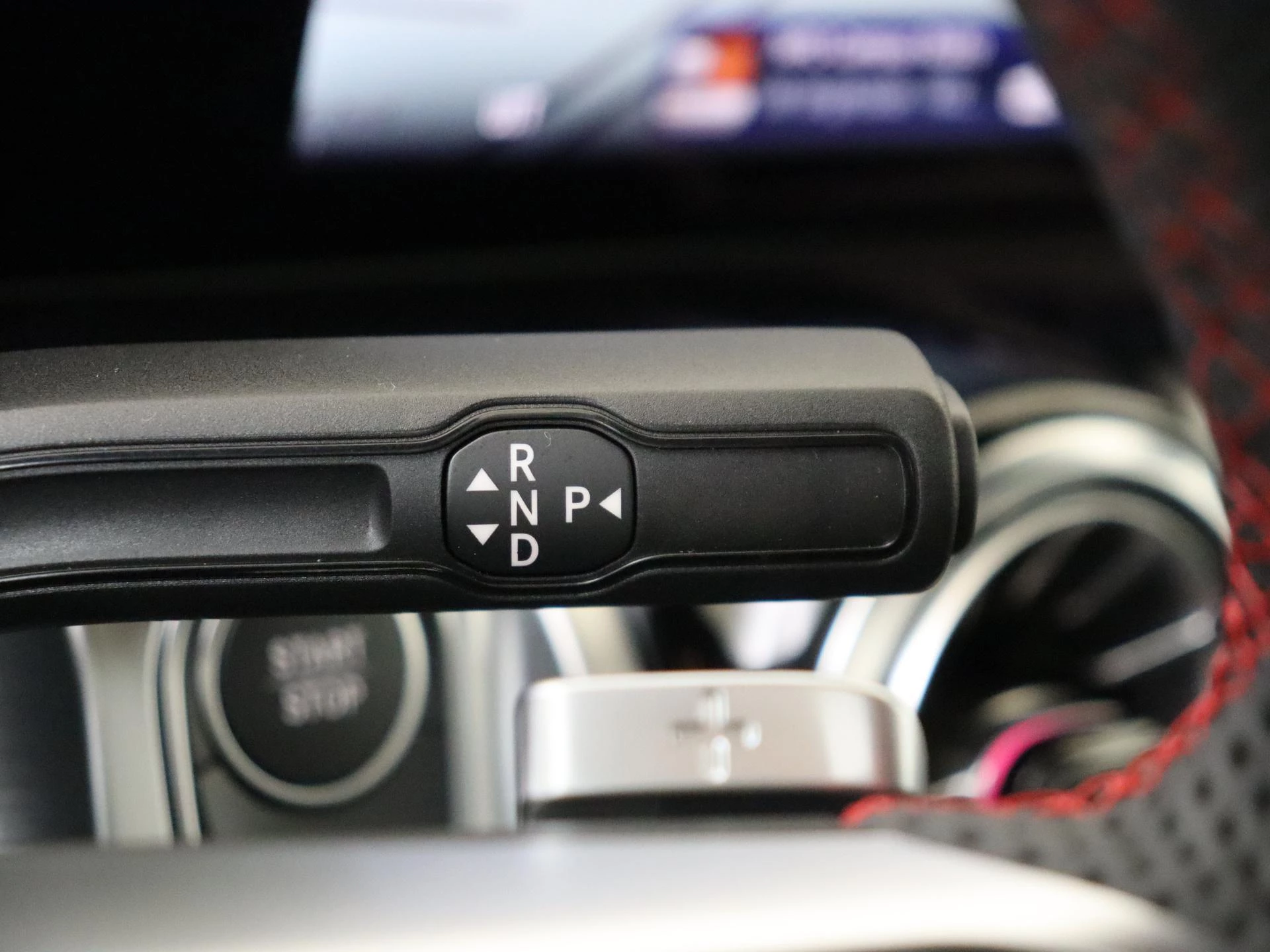 Mercedes-Benz-EQB-image-13