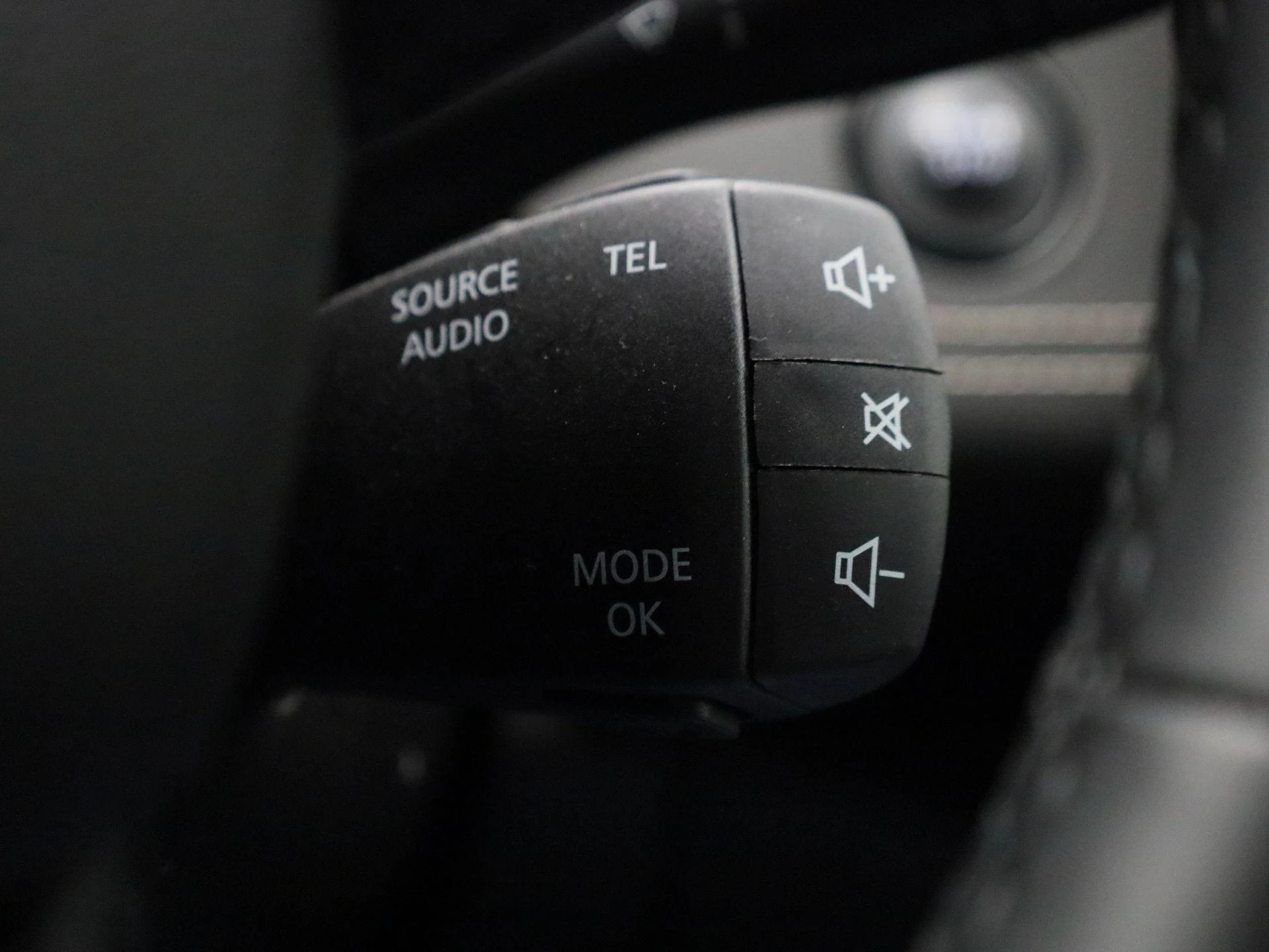 Renault Grand Scénic TCe 140 EDC GPF Black Edition 7P