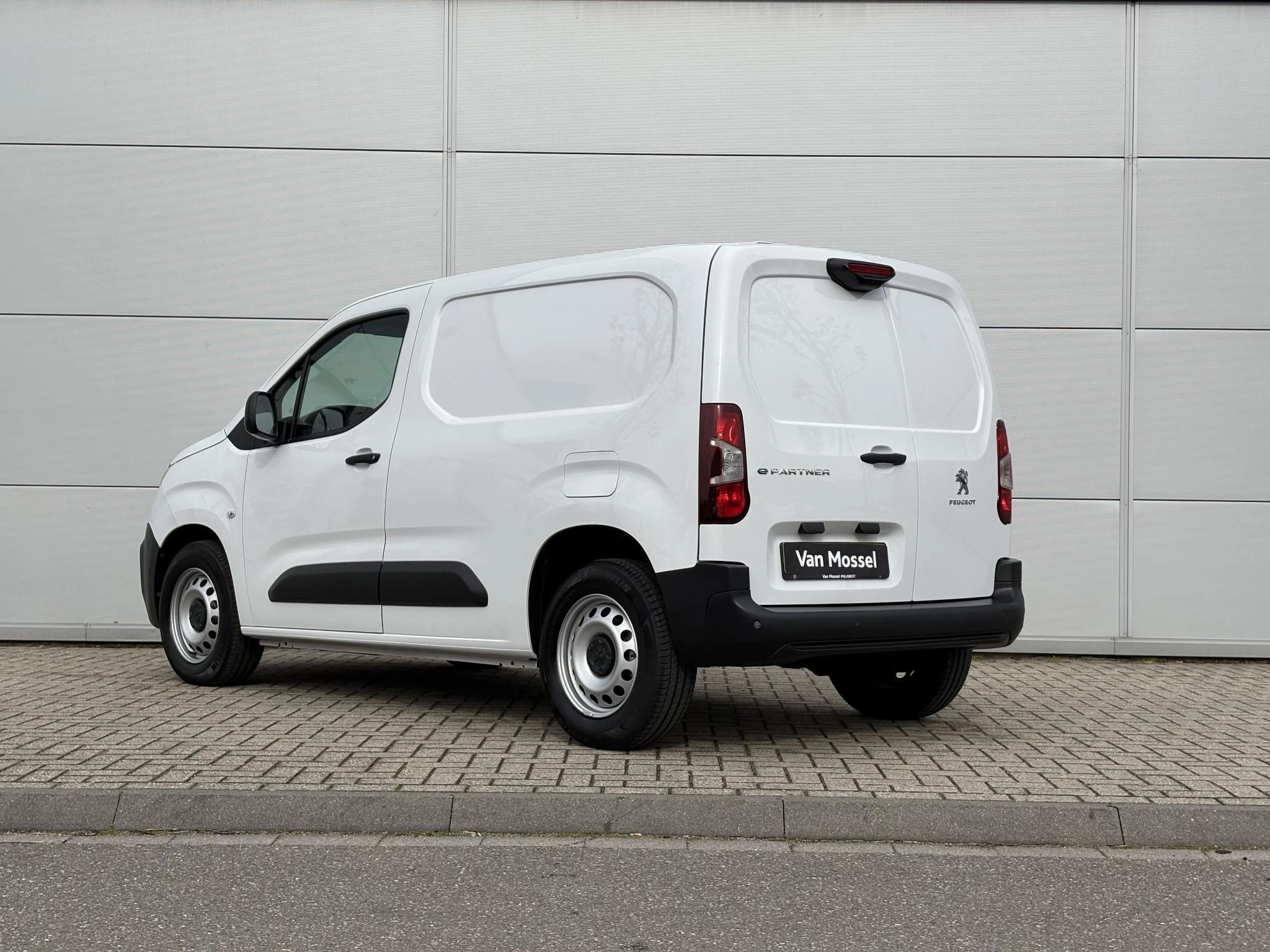 Peugeot-e-Partner-image-3