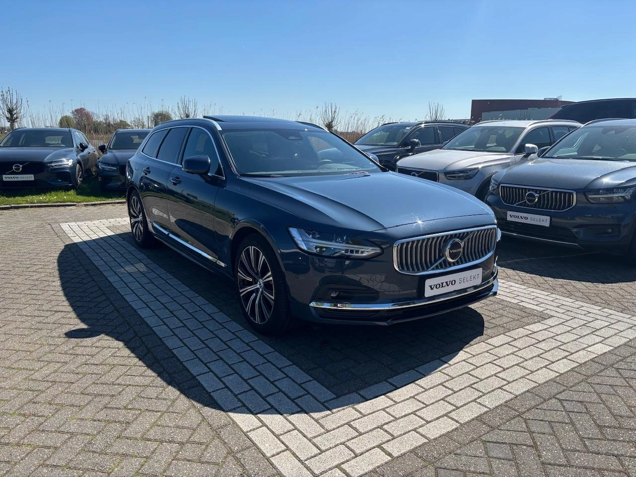 Volvo-V90-image-19