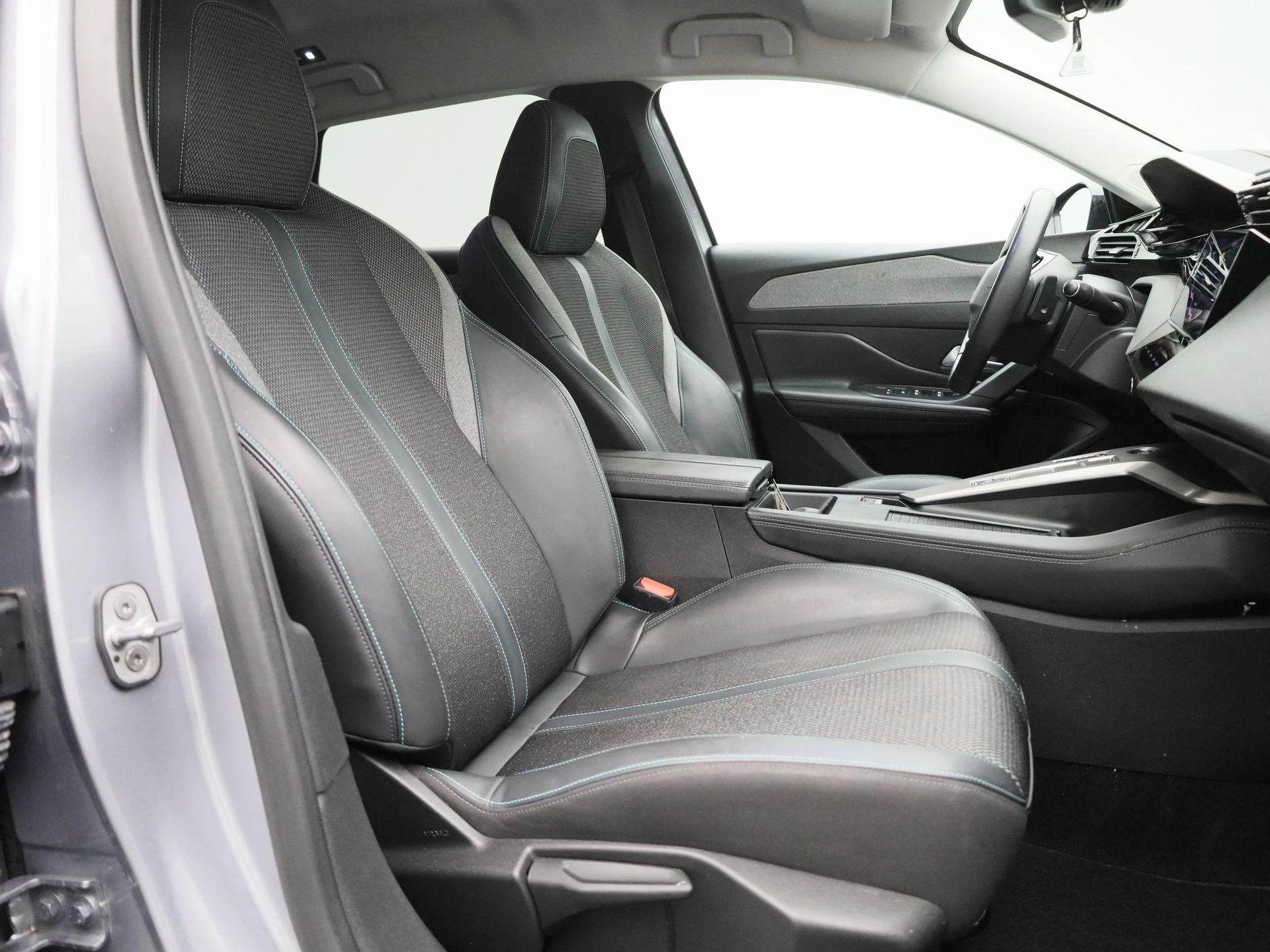 Peugeot-308-image-32