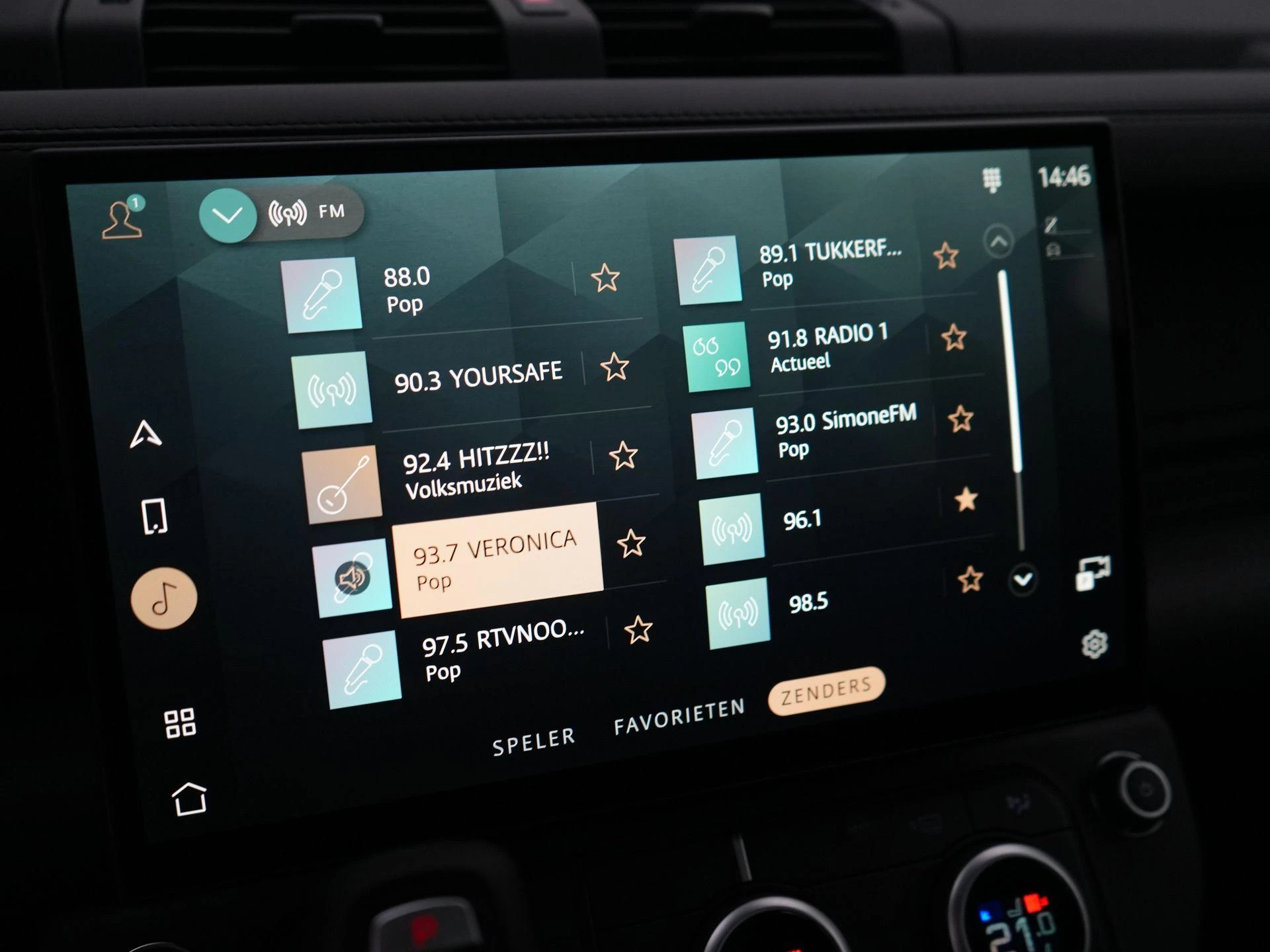 Land Rover-Defender-image-26