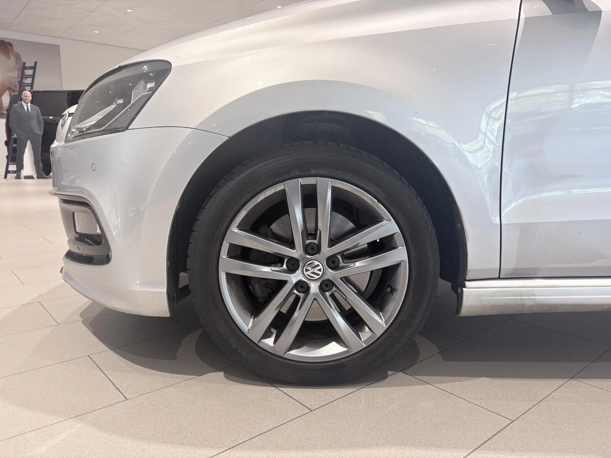 Volkswagen-Polo-image-1