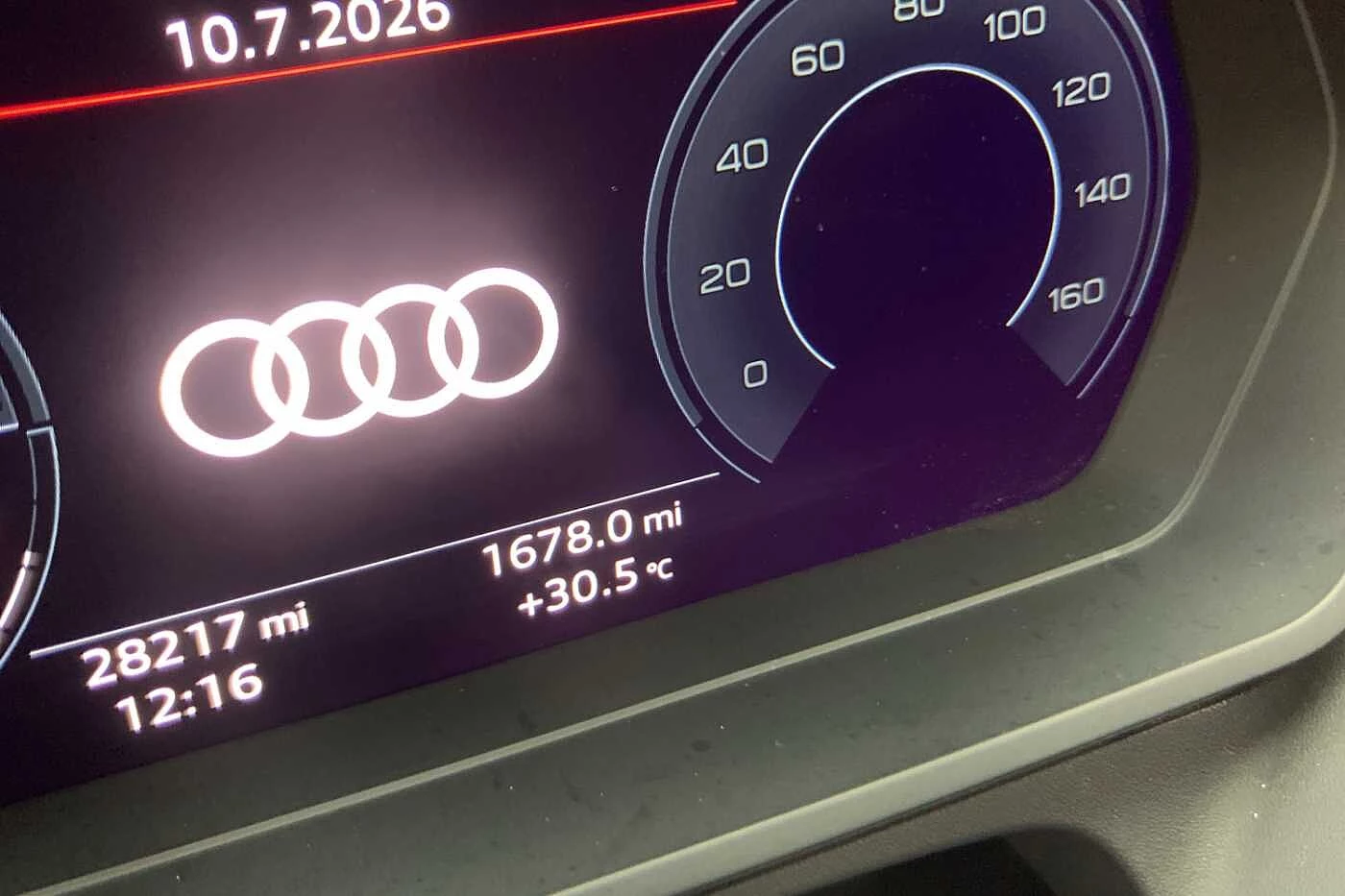 Audi-Q4 e-tron-image-12
