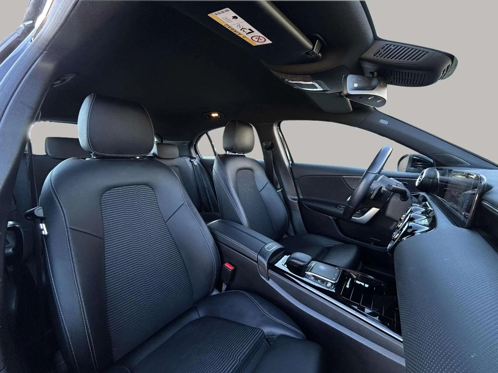 Mercedes-Benz-A-Klasse-image-13